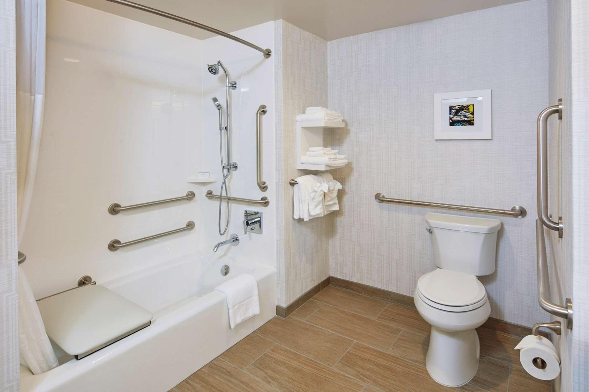 Hampton Inn & Suites Sacramento at CSUS photo 45