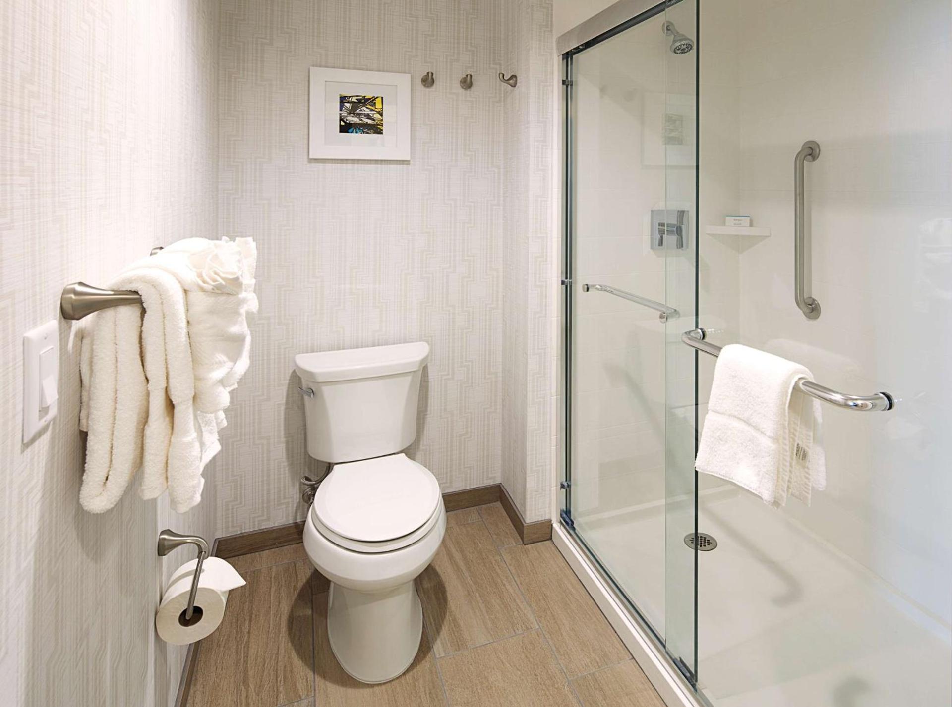 Hampton Inn & Suites Sacramento at CSUS photo 50