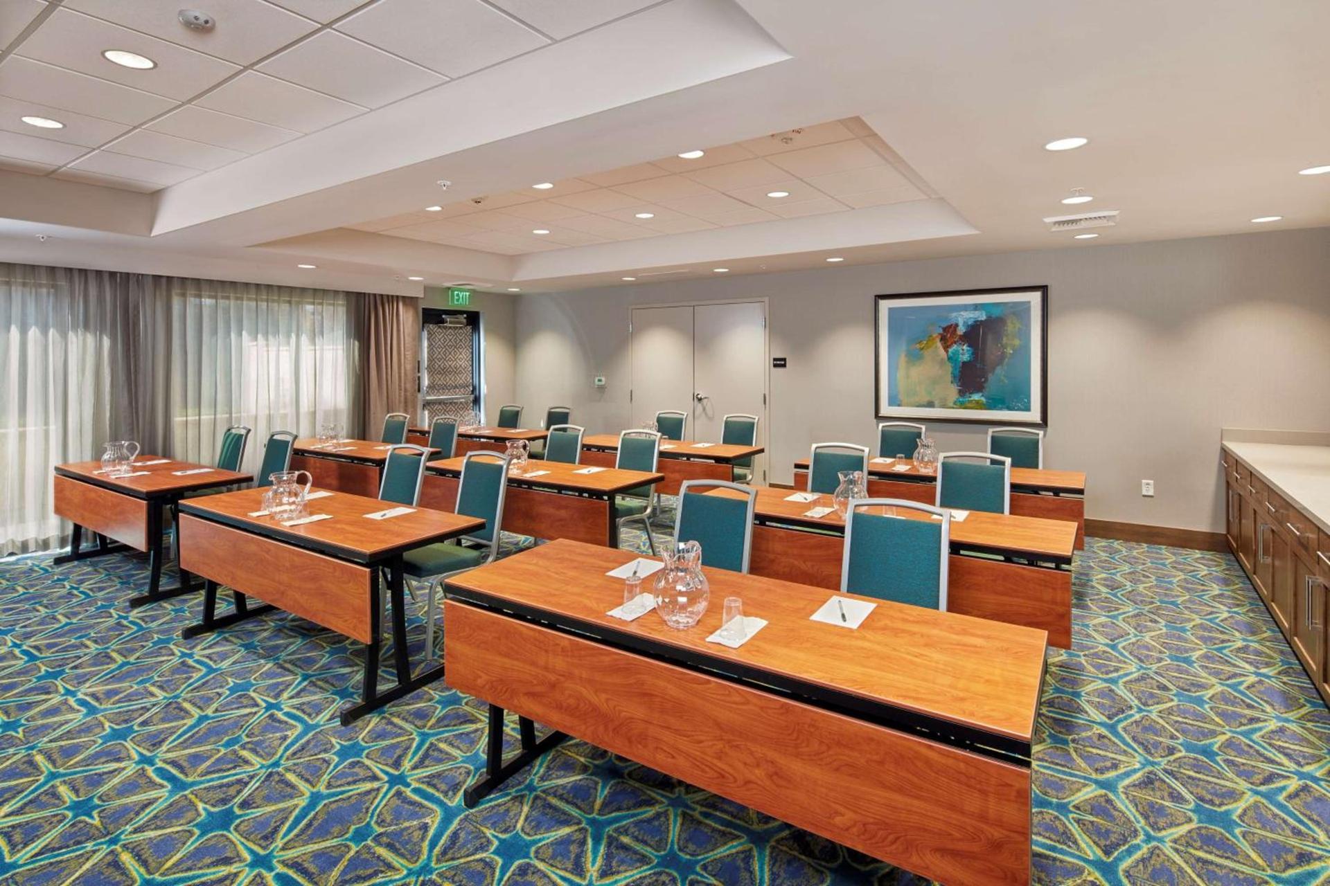 Hampton Inn & Suites Sacramento at CSUS photo 56