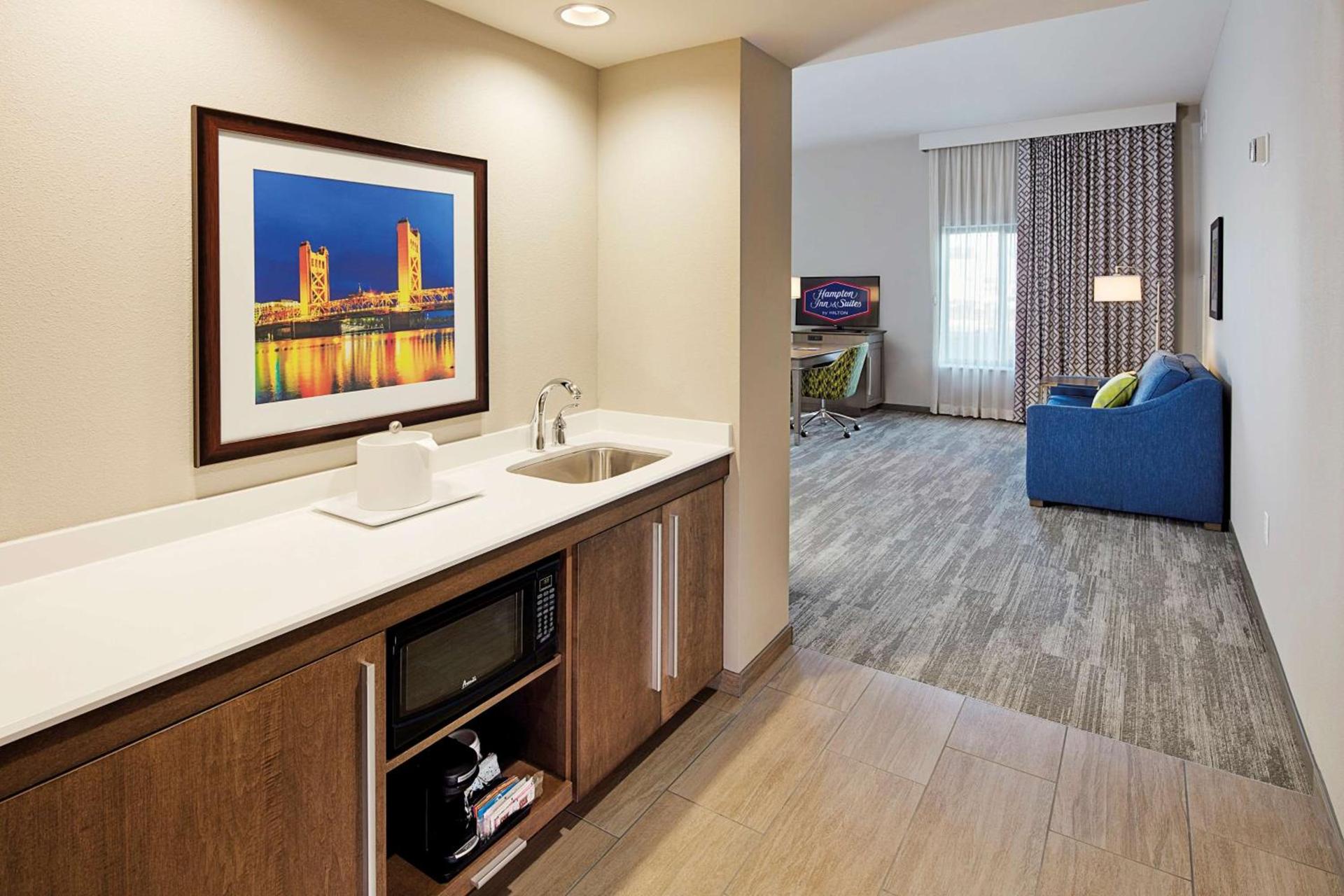 Hampton Inn & Suites Sacramento at CSUS photo 61