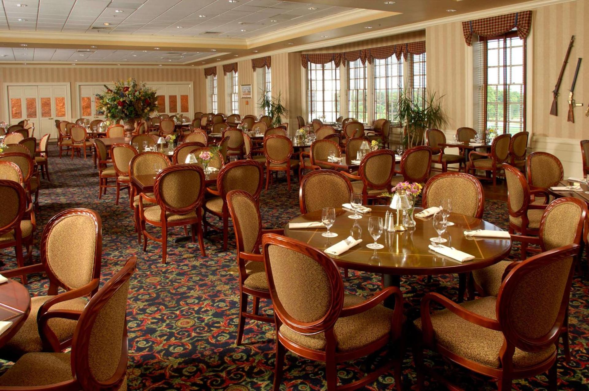 Virginia Crossings Hotel, Tapestry Collection by Hilton photo 11