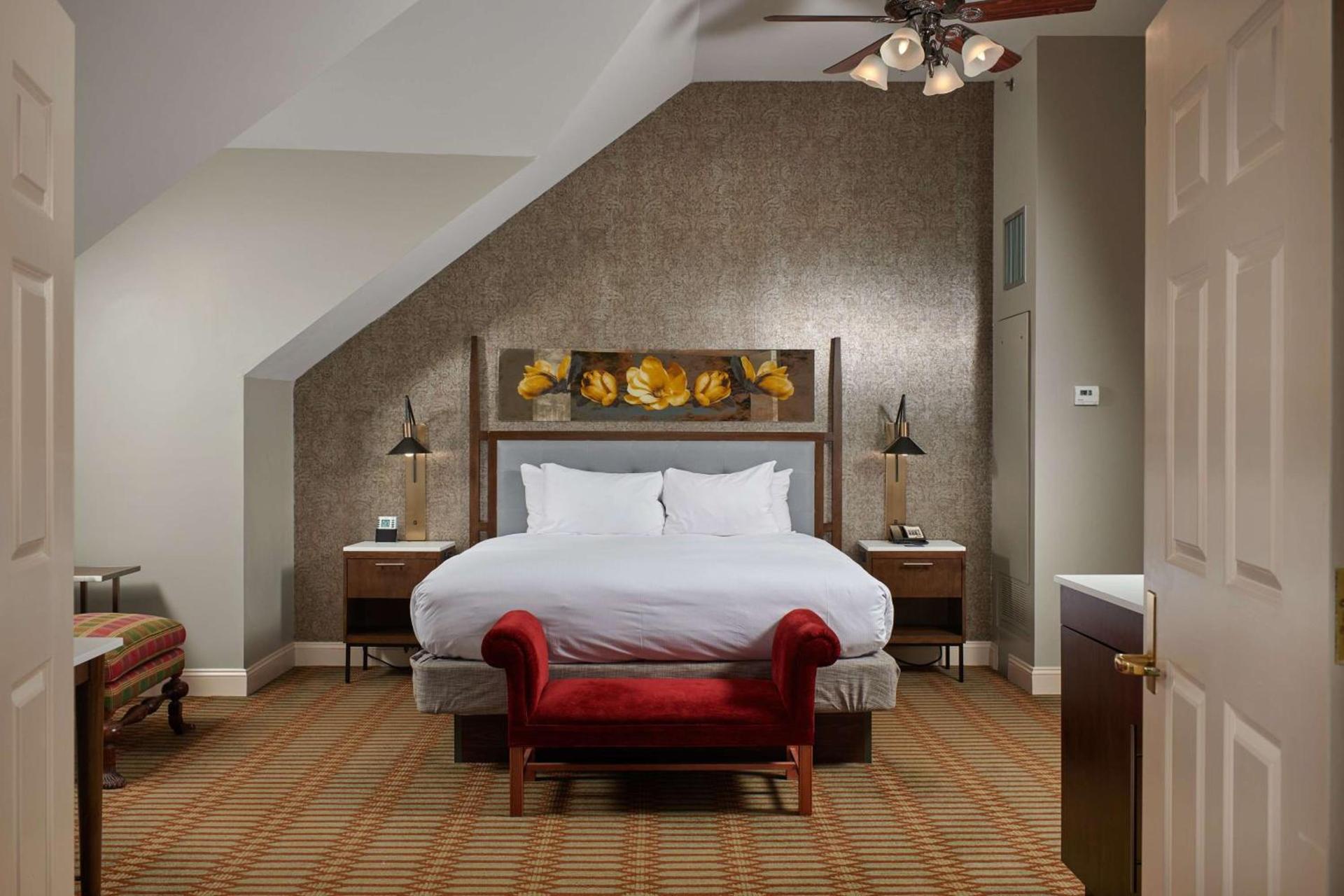 Virginia Crossings Hotel, Tapestry Collection by Hilton photo 20
