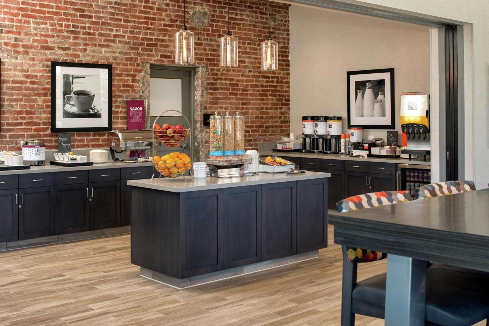 Hampton Inn Petaluma, Ca photo 11
