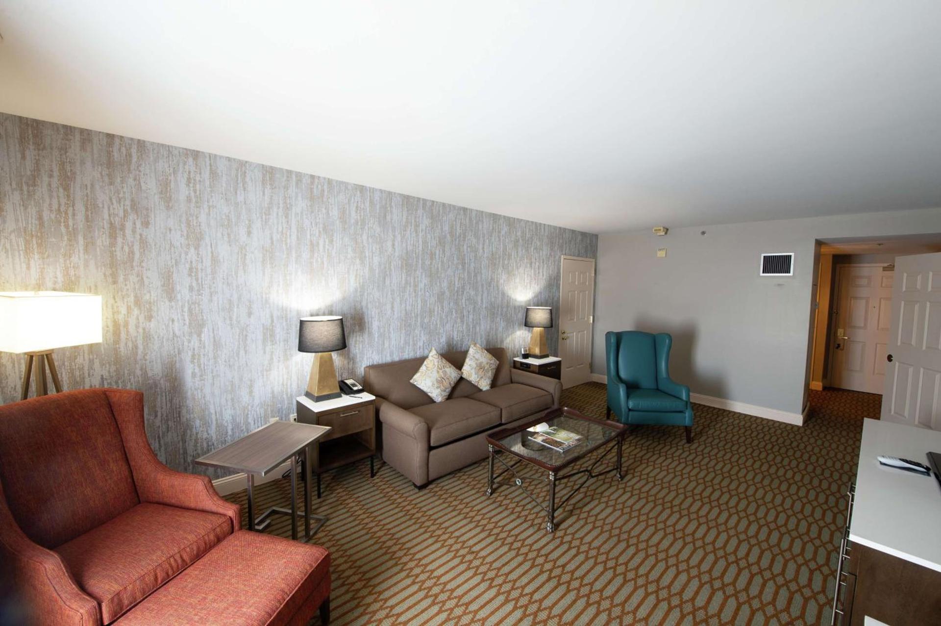 Virginia Crossings Hotel, Tapestry Collection by Hilton photo 24