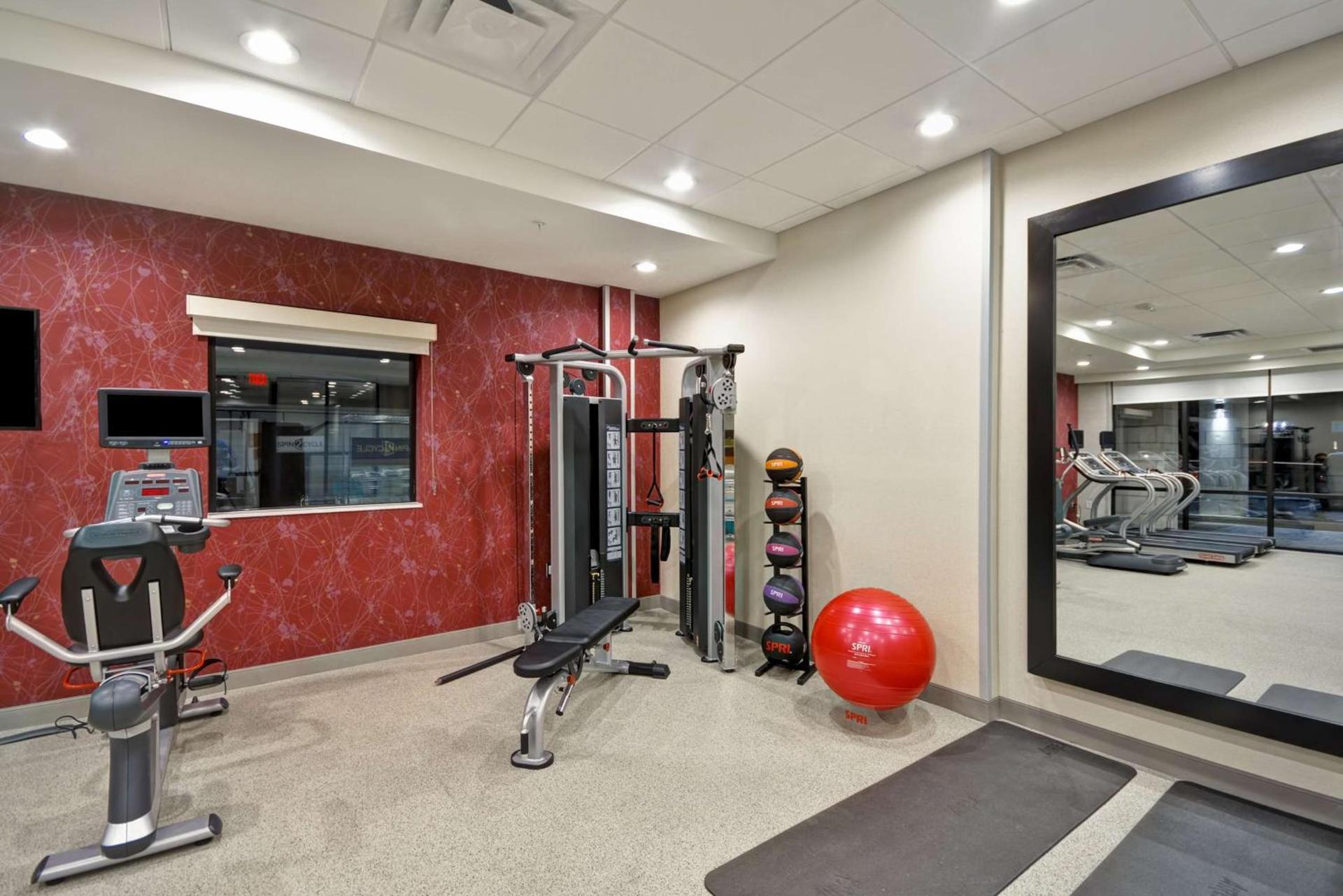 Home2 Suites By Hilton Columbus Airport East Broad photo 18