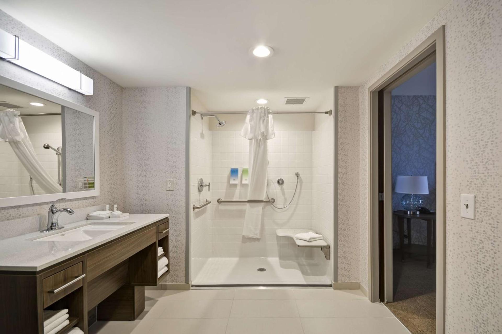 Home2 Suites By Hilton Columbus Airport East Broad photo 25