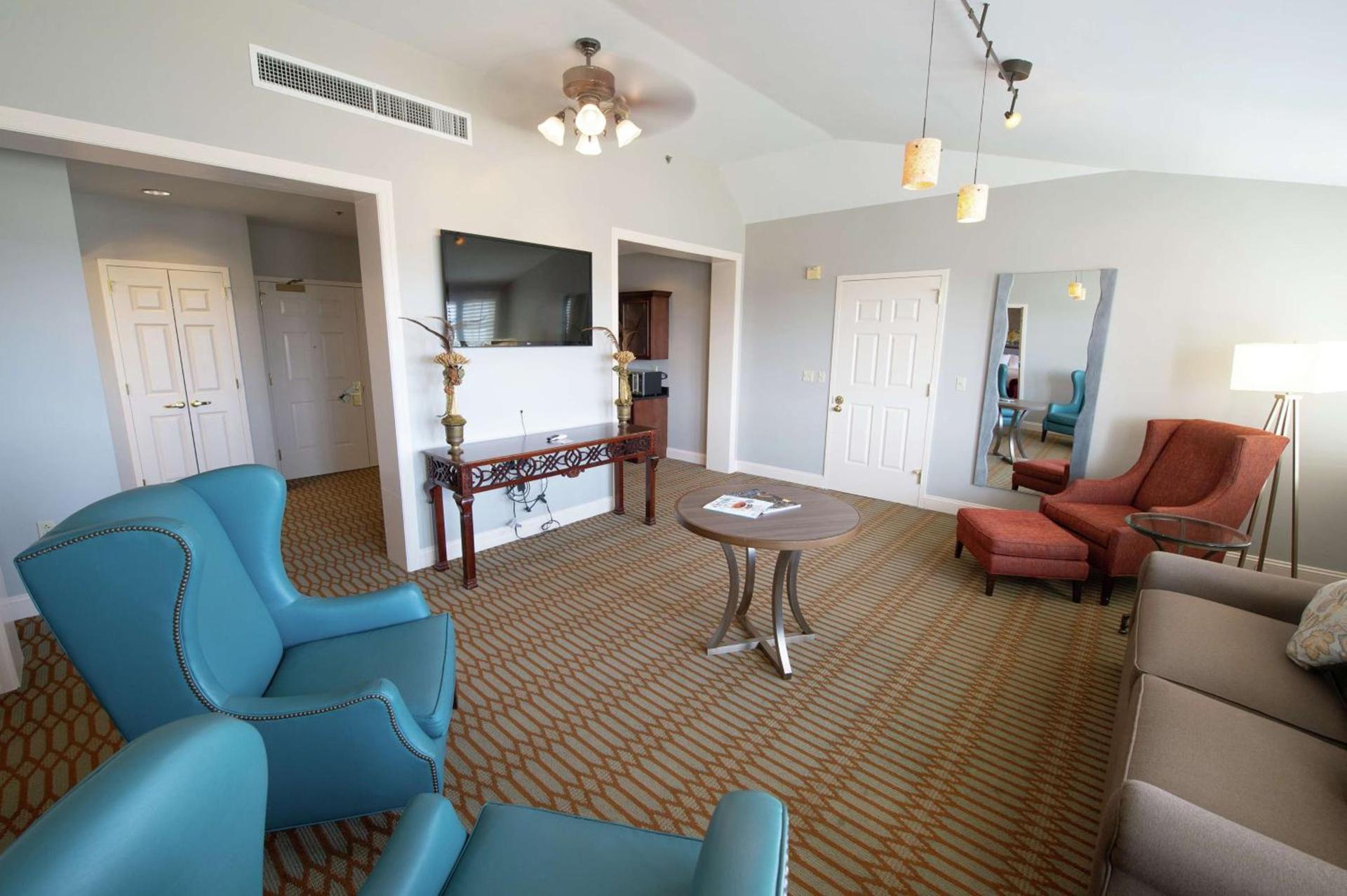 Virginia Crossings Hotel, Tapestry Collection by Hilton photo 27