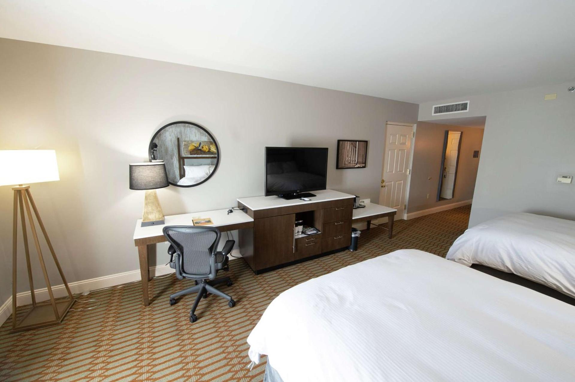 Virginia Crossings Hotel, Tapestry Collection by Hilton photo 30