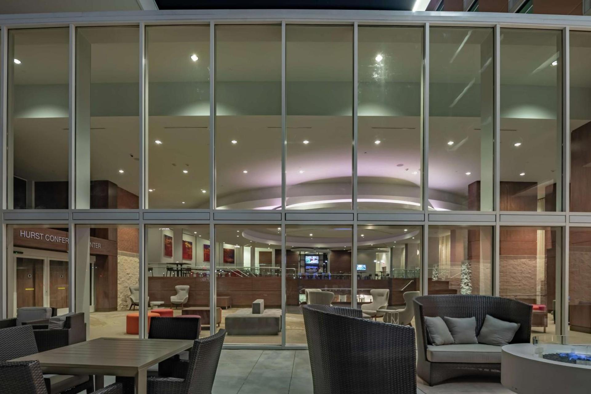 Hilton Garden Inn Dallas At Hurst Conference Center photo 4