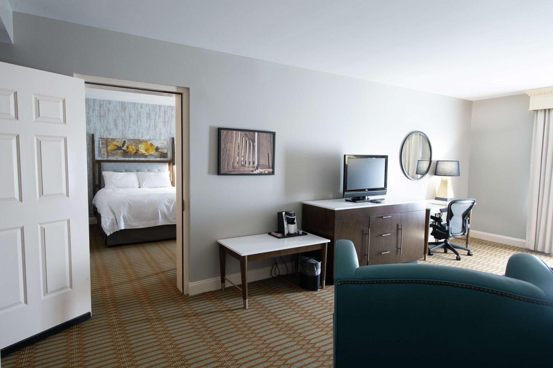 Virginia Crossings Hotel, Tapestry Collection by Hilton photo 31