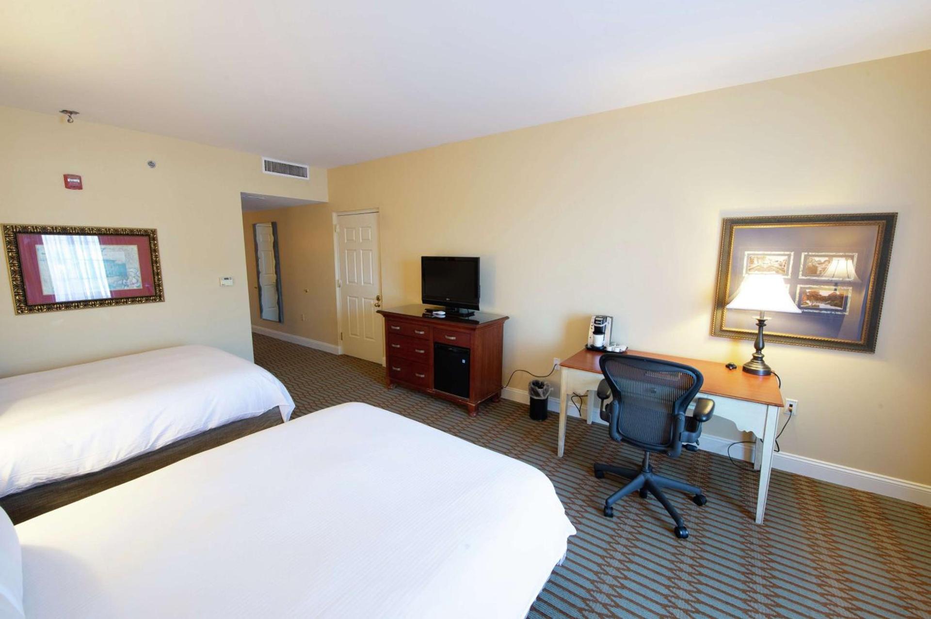 Virginia Crossings Hotel, Tapestry Collection by Hilton photo 33