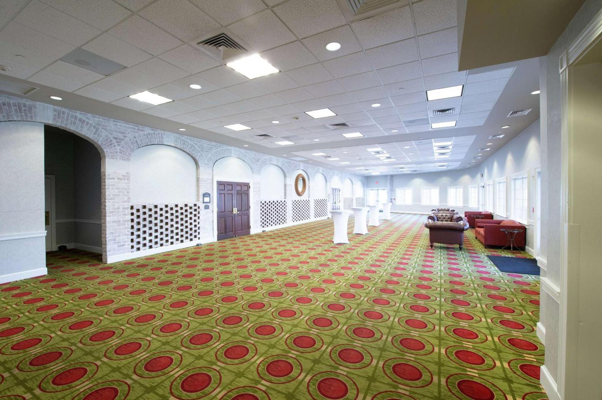Virginia Crossings Hotel, Tapestry Collection by Hilton photo 41