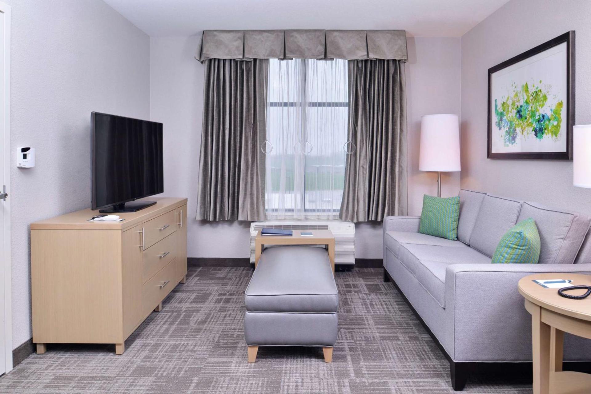 Homewood Suites Des Moines Airport photo 49