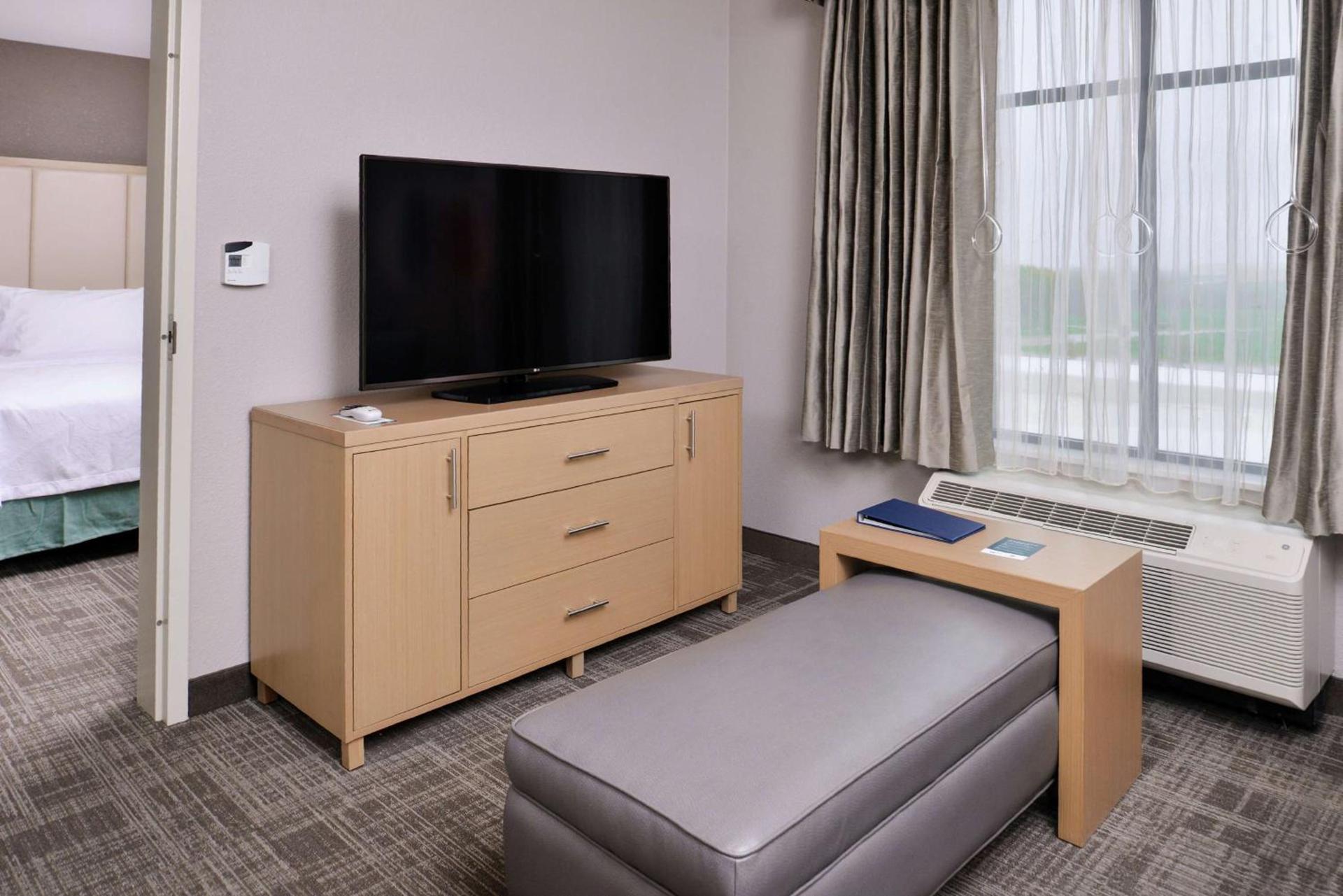 Homewood Suites Des Moines Airport photo 53