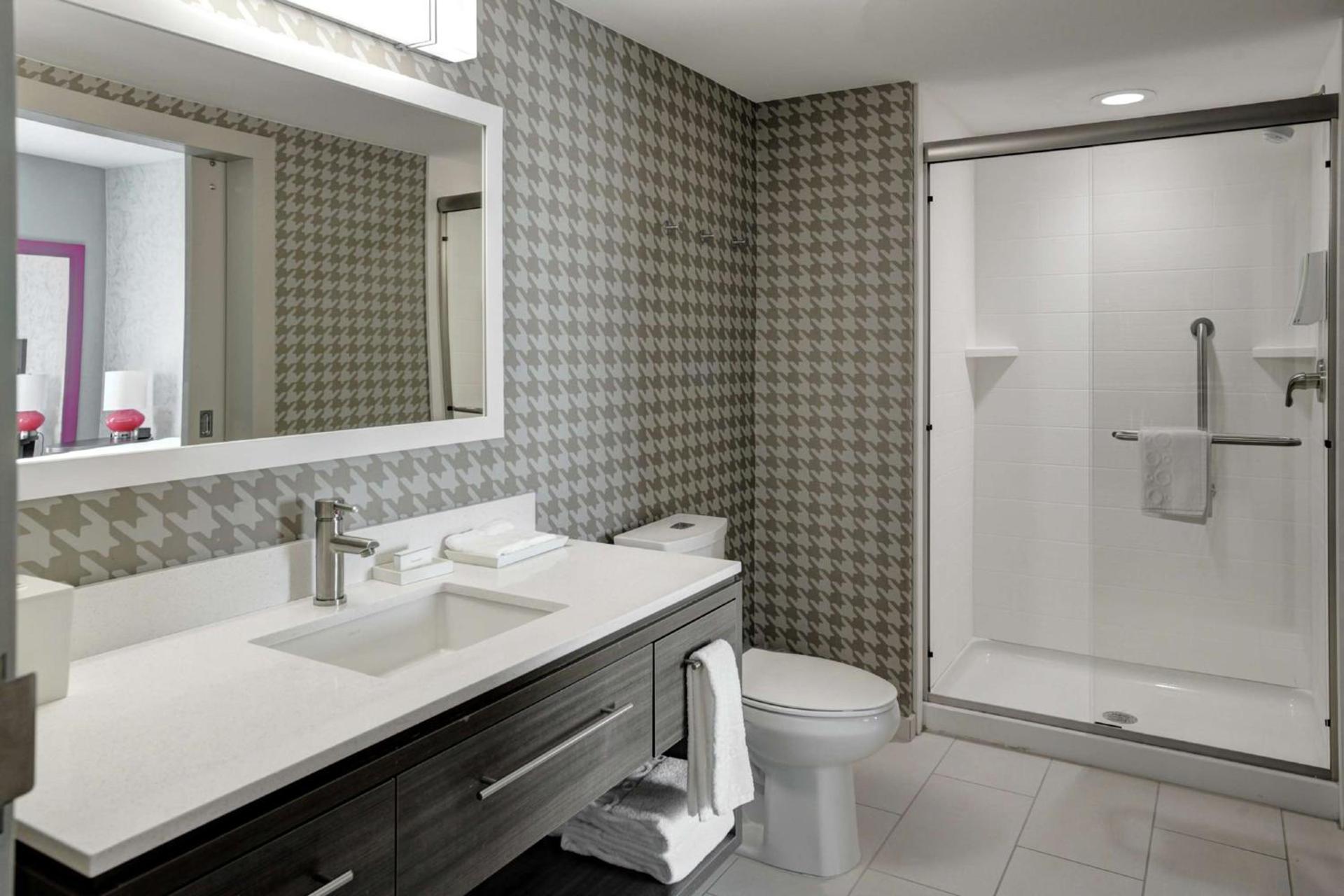 Home2 Suites By Hilton Louisville Airport Expo Center photo 18