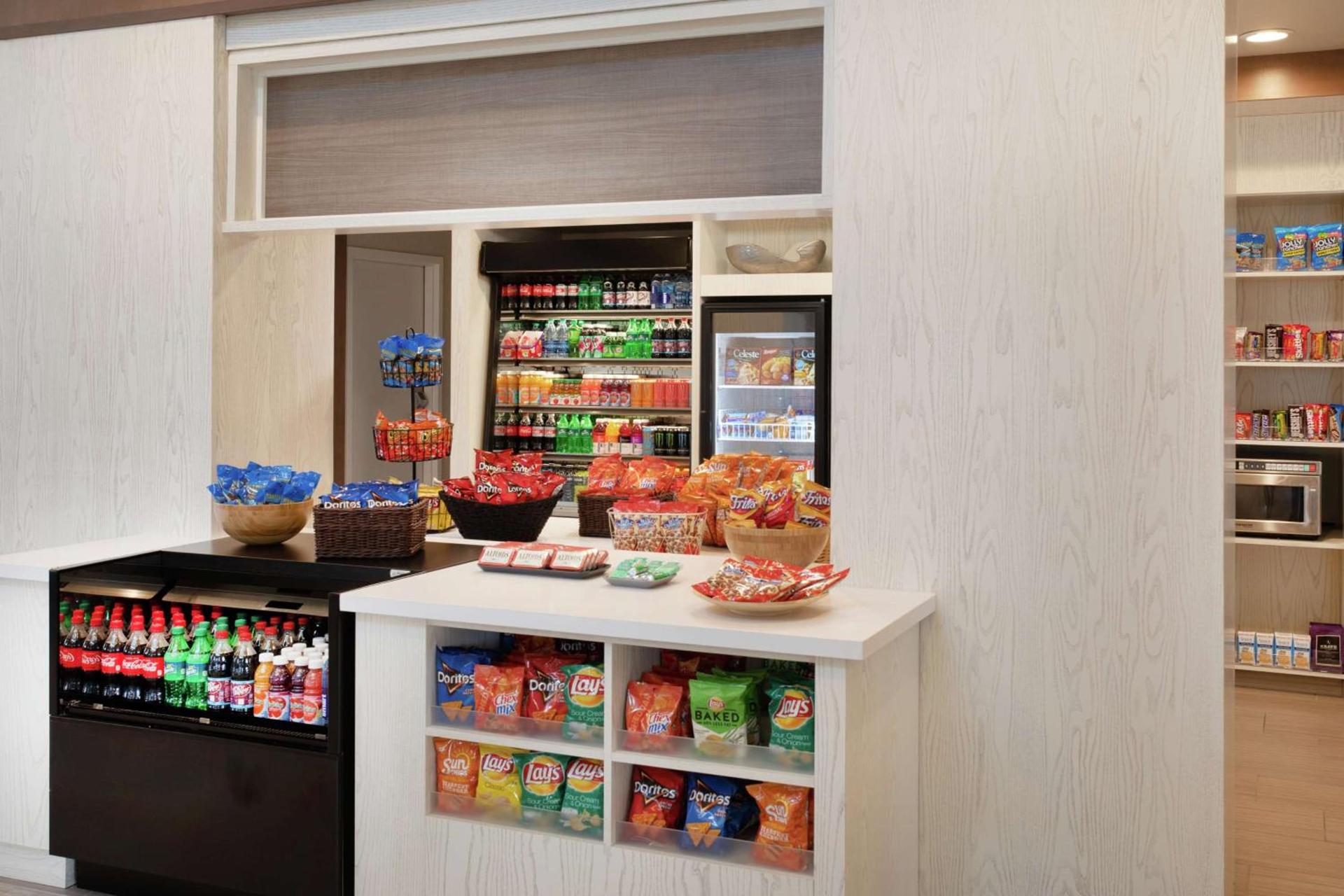 Hilton Garden Inn Las Vegas City Center photo 12