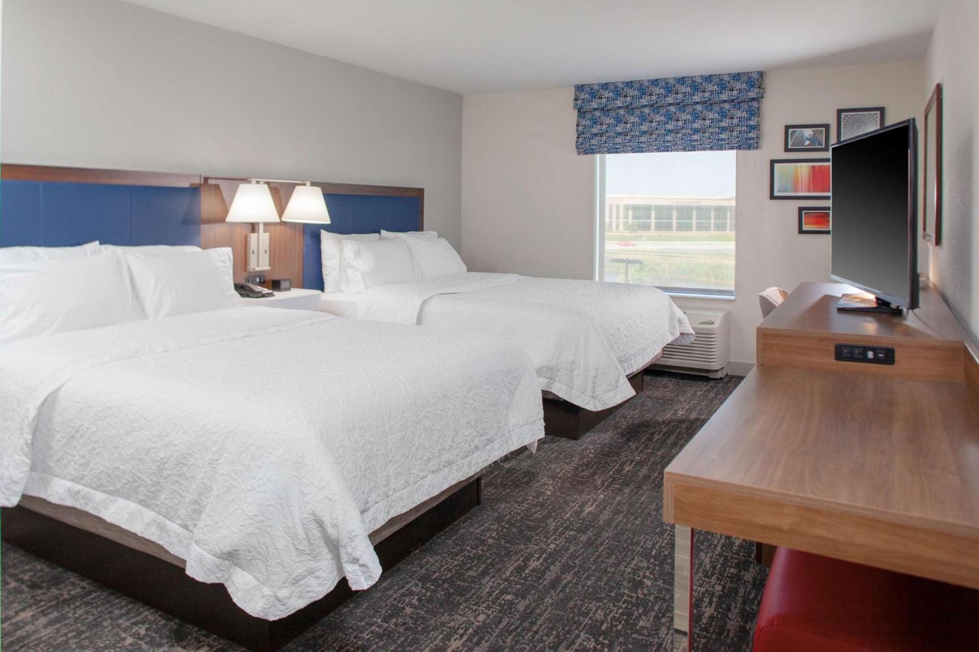 Hampton Inn & Suites Chicago-Burr Ridge photo 28