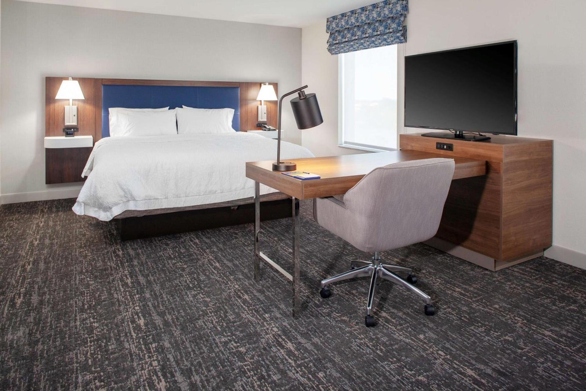 Hampton Inn & Suites Chicago-Burr Ridge photo 27