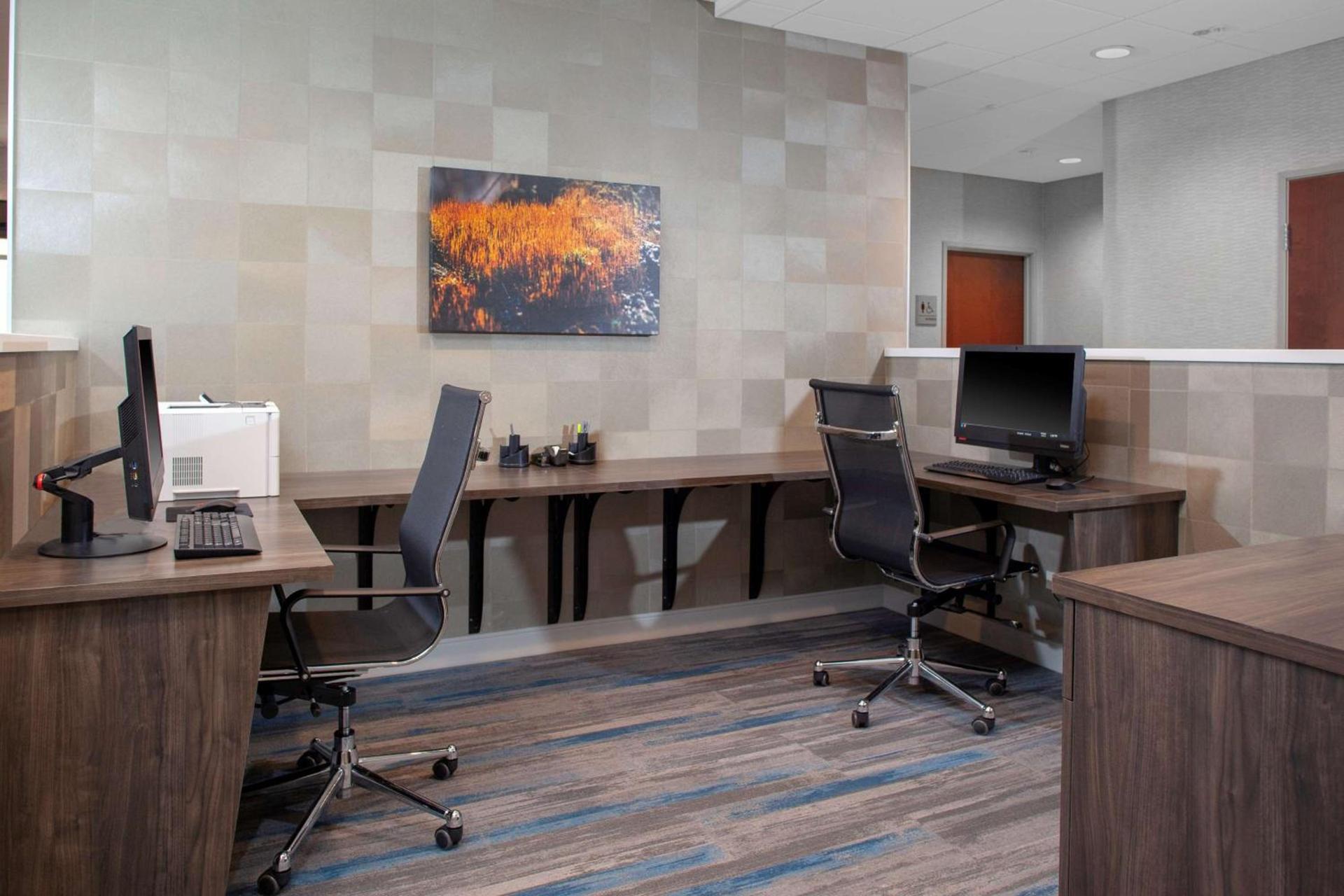 Hampton Inn & Suites Chicago-Burr Ridge photo 31