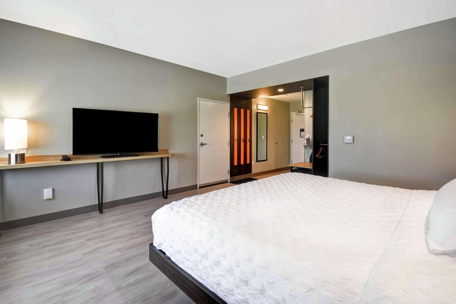 Tru By Hilton North Platte photo 48