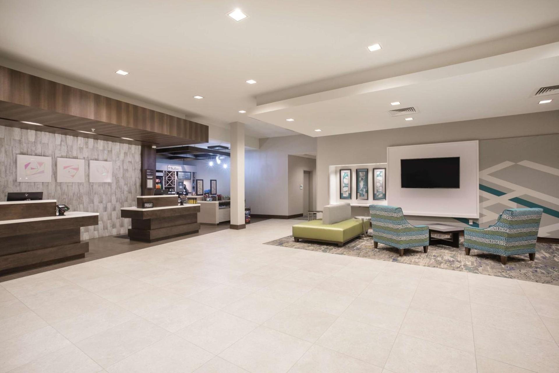 Hilton Garden Inn Omaha Aksarben Village photo 7