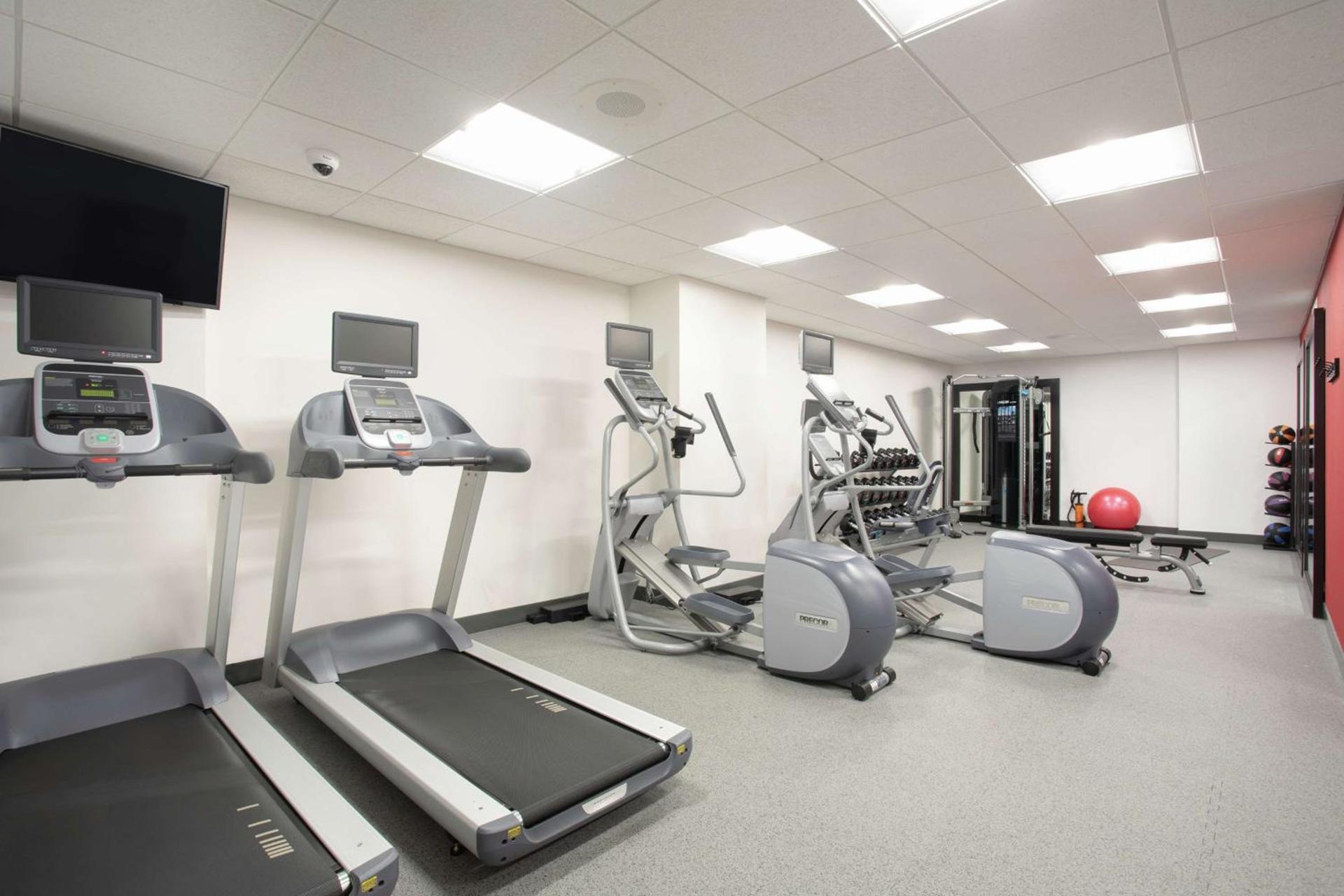 Hilton Garden Inn Omaha Aksarben Village photo 12