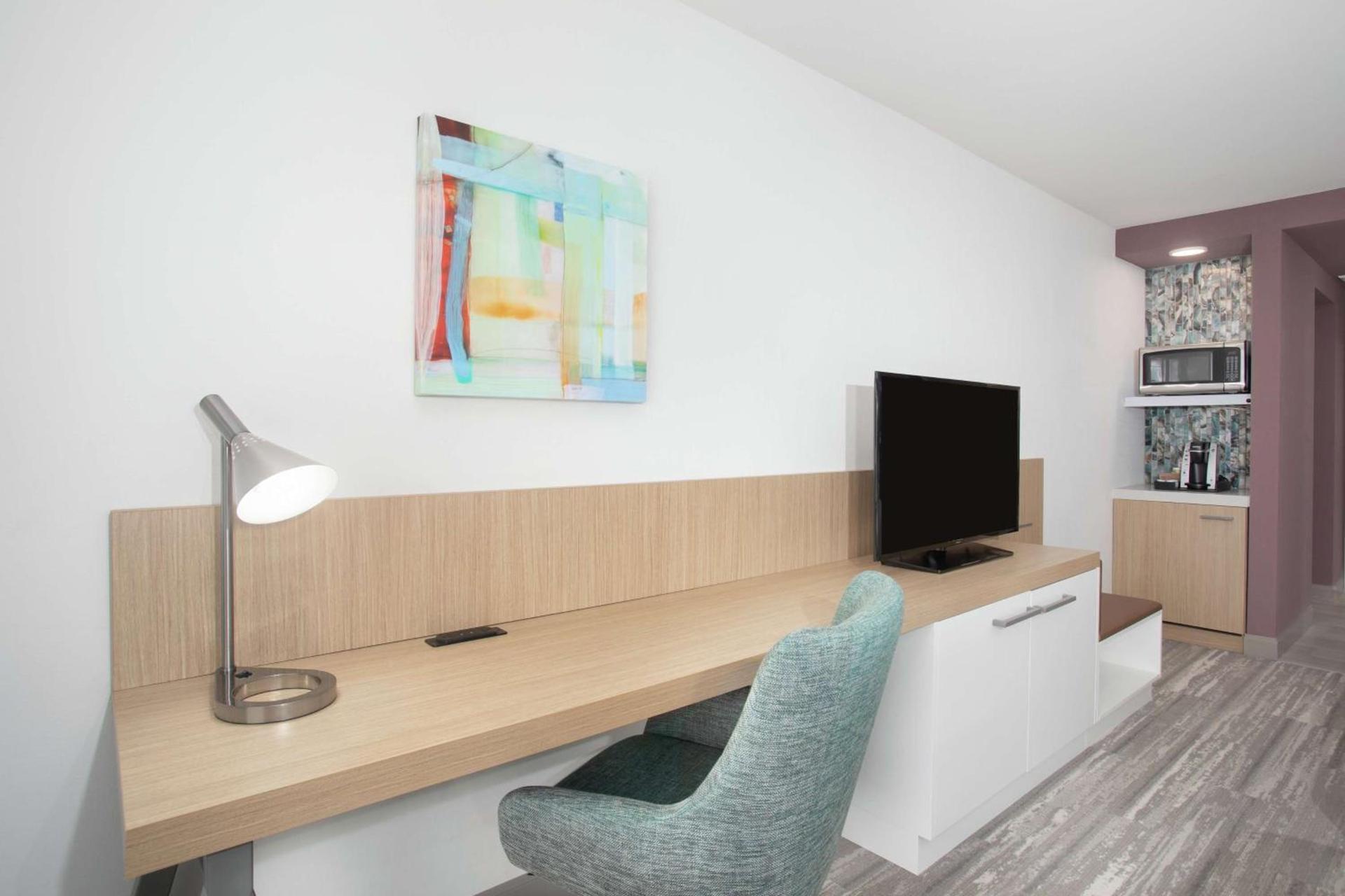 Hilton Garden Inn Omaha Aksarben Village photo 18