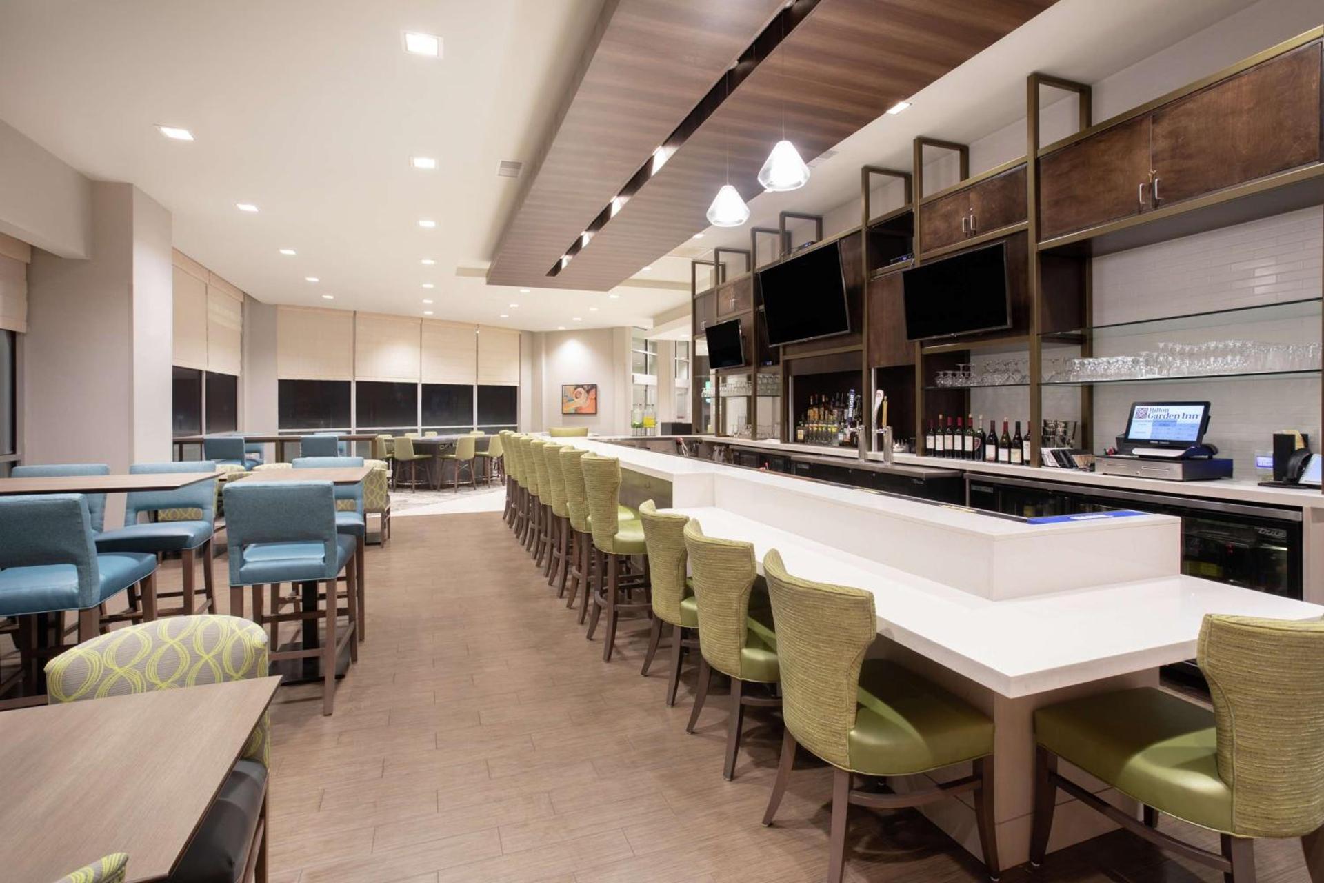 Hilton Garden Inn Omaha Aksarben Village photo 35