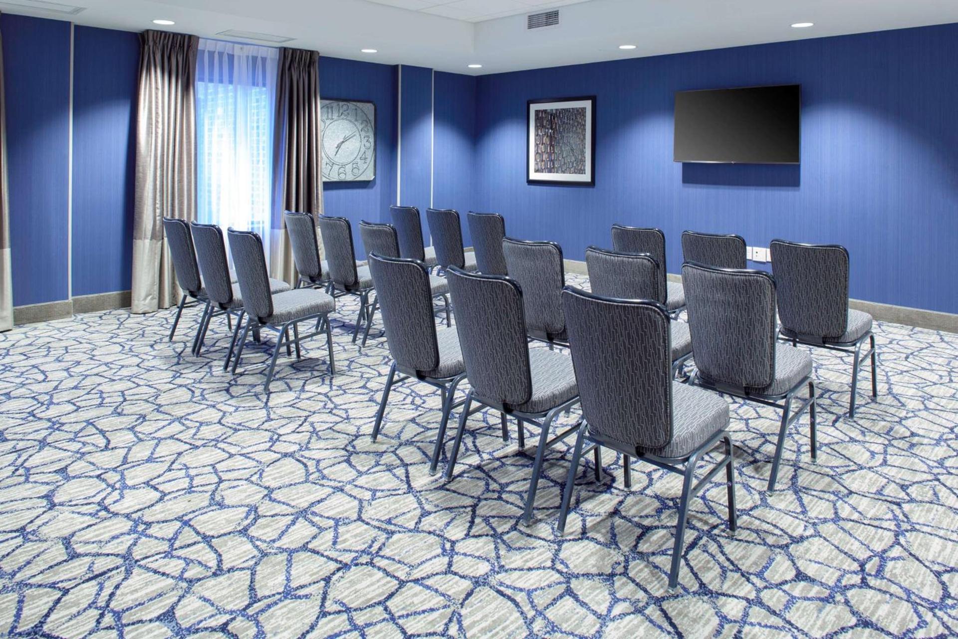 Hampton Inn & Suites Overland Park South photo 23