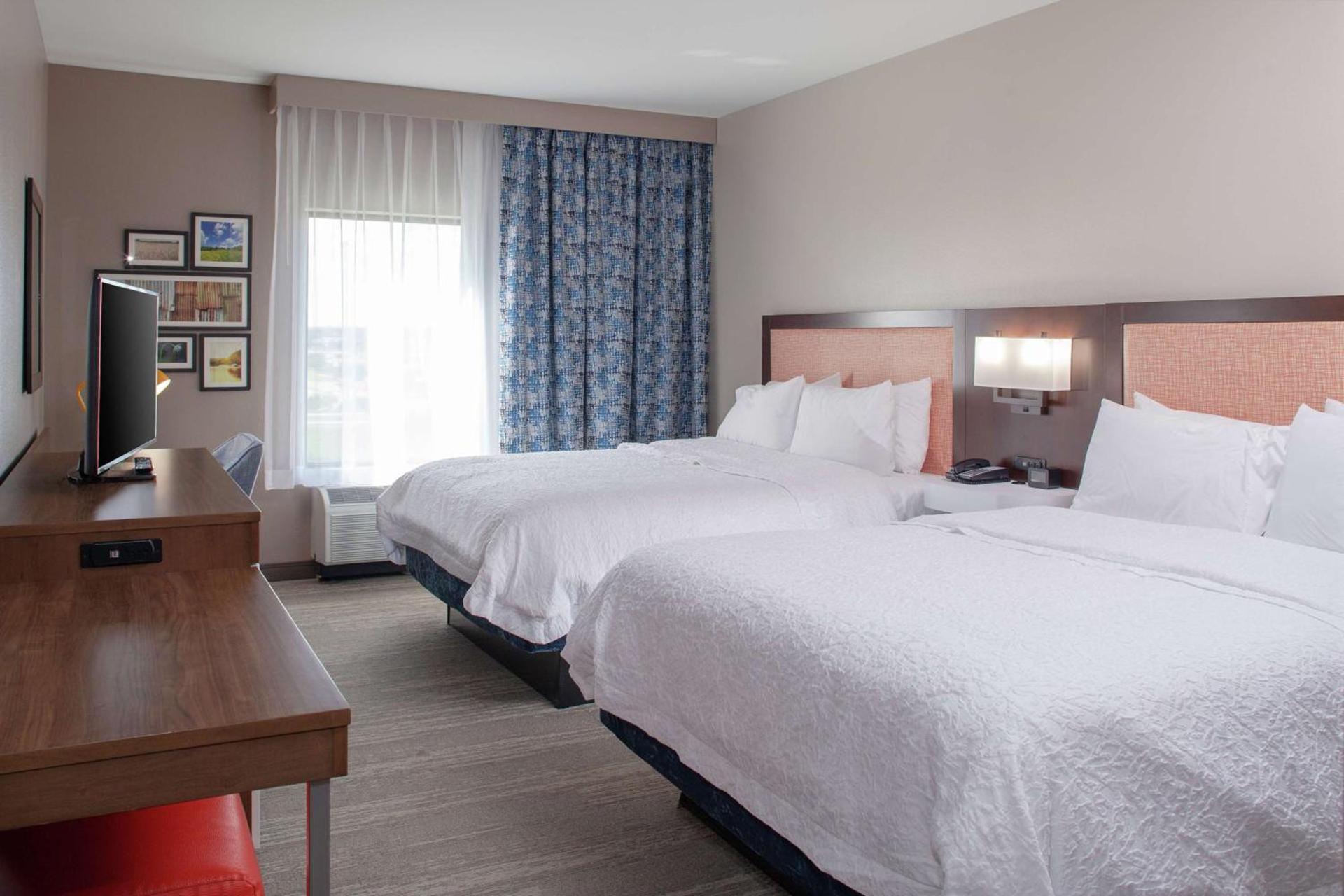 Hampton Inn & Suites Overland Park South photo 28
