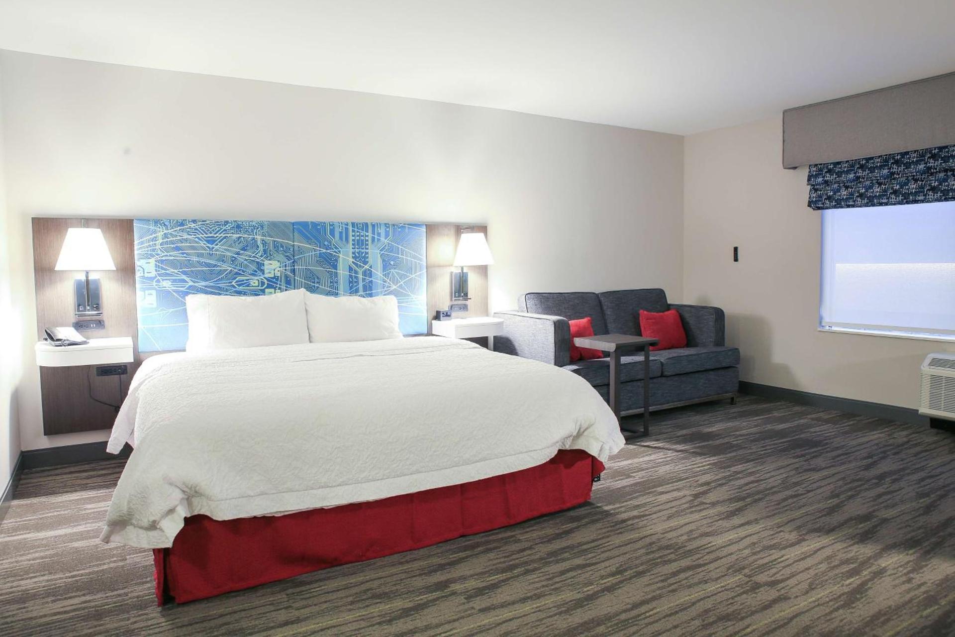 Hampton Inn & Suites Mount Laurel/Moorestown photo 17