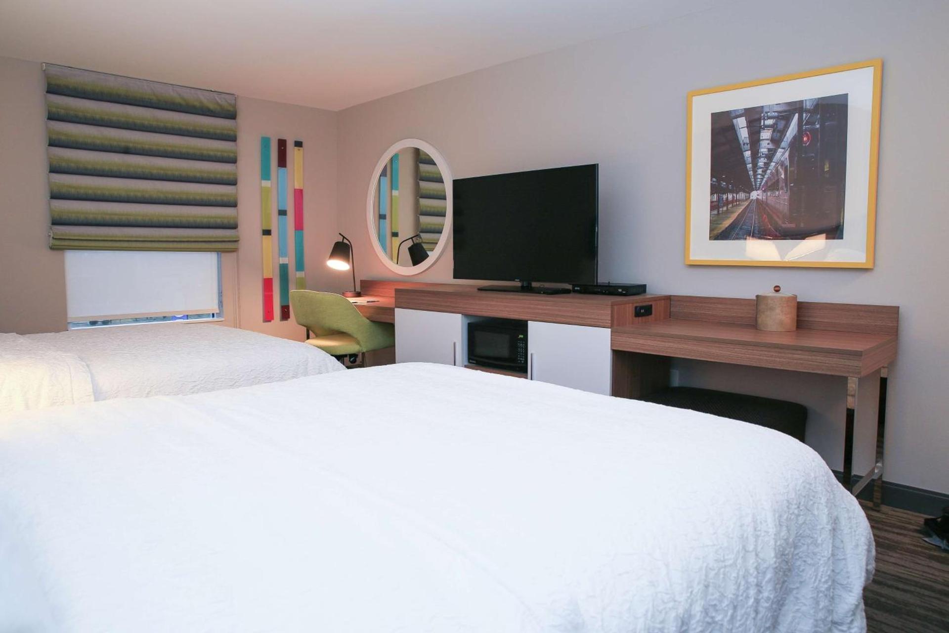 Hampton Inn & Suites Mount Laurel/Moorestown photo 20