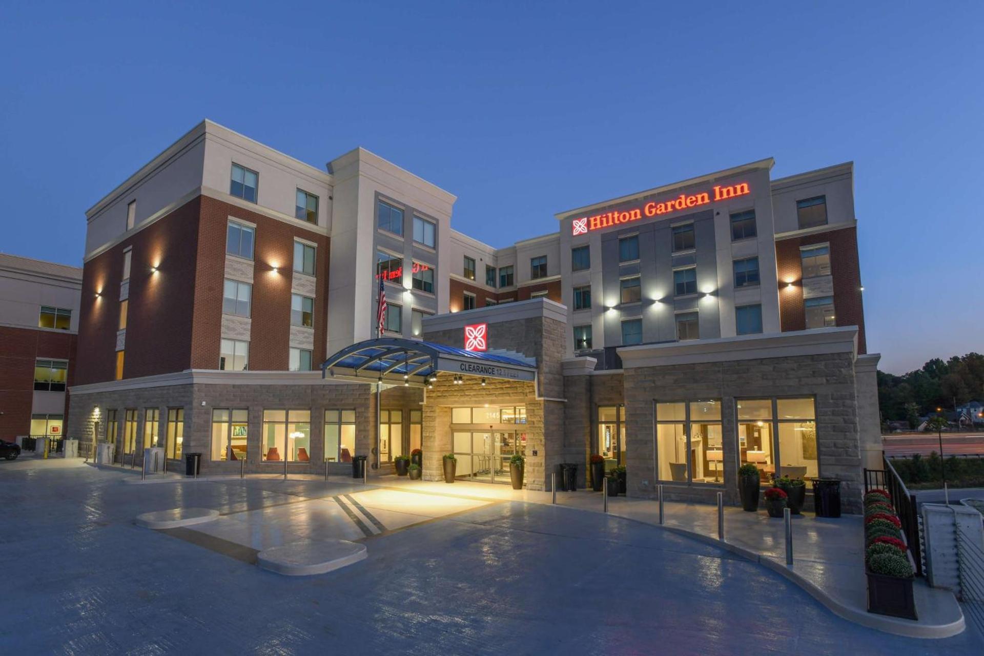 Hilton Garden Inn Cincinnati Midtown photo 6