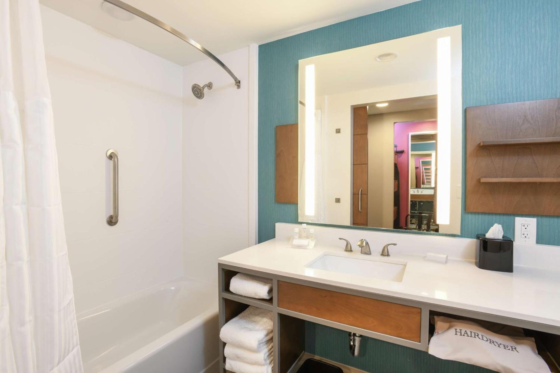 Hilton Garden Inn Cincinnati Midtown photo 27