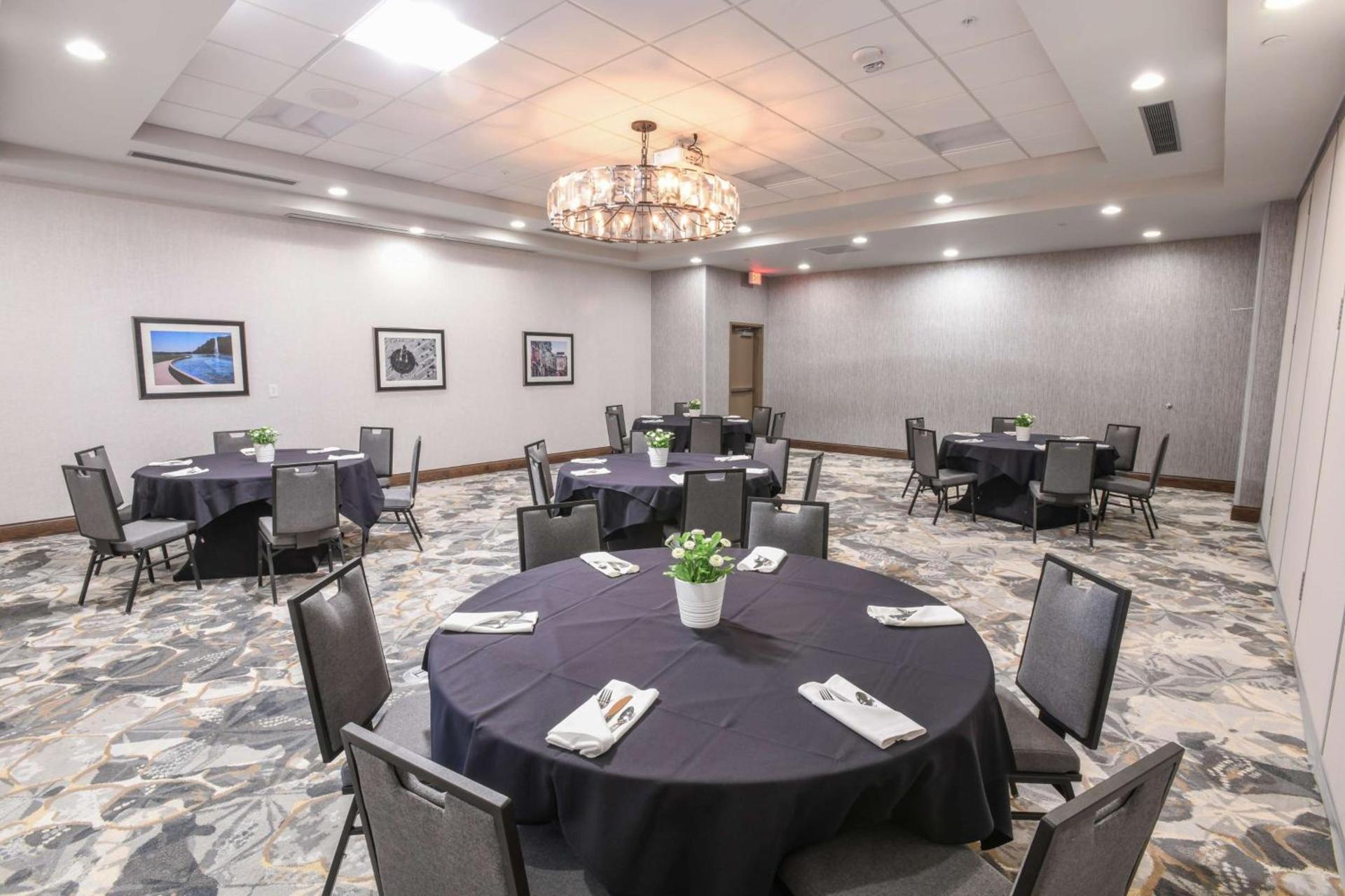 Hilton Garden Inn Cincinnati Midtown photo 45