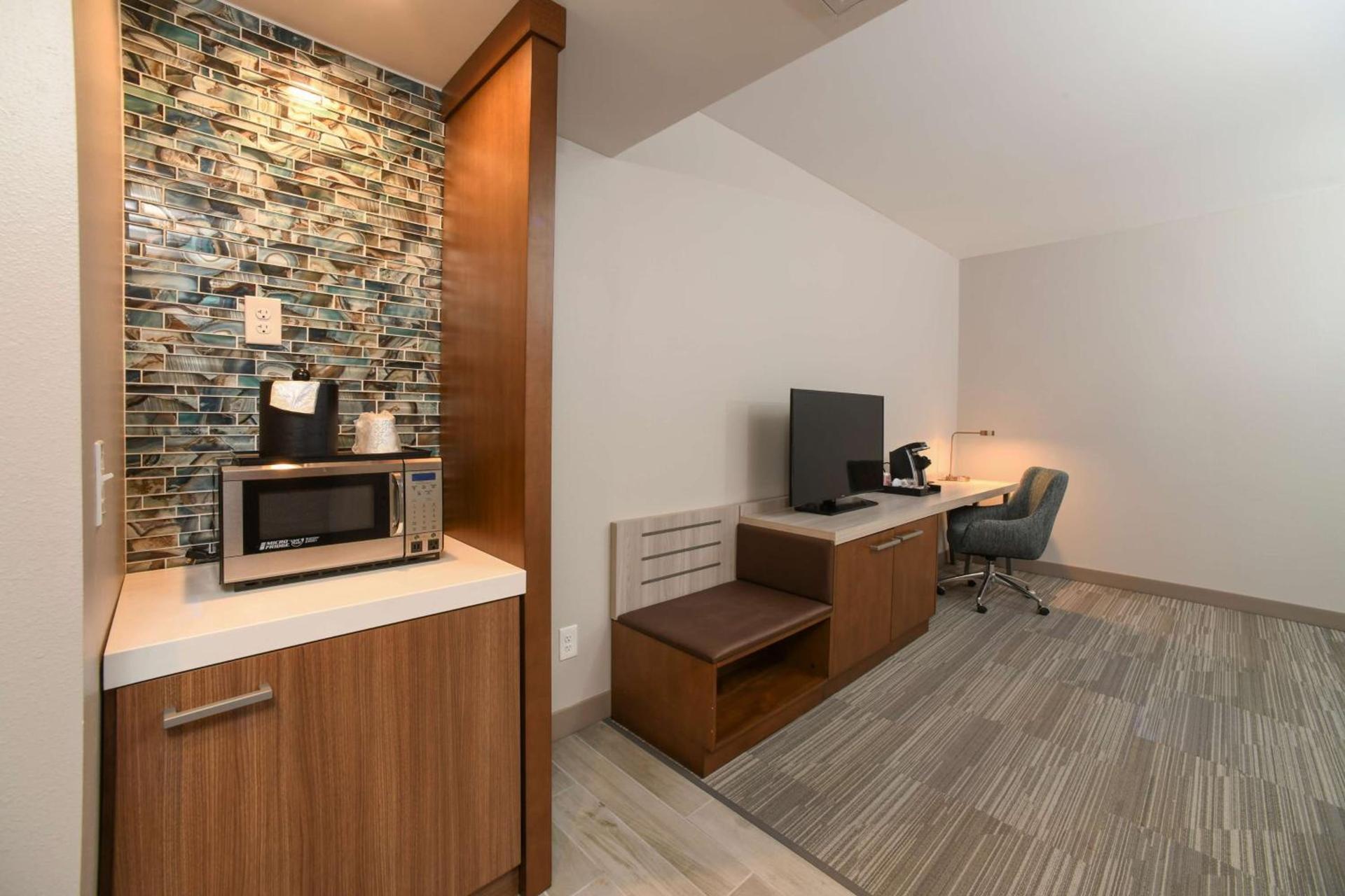 Hilton Garden Inn Cincinnati Midtown photo 53