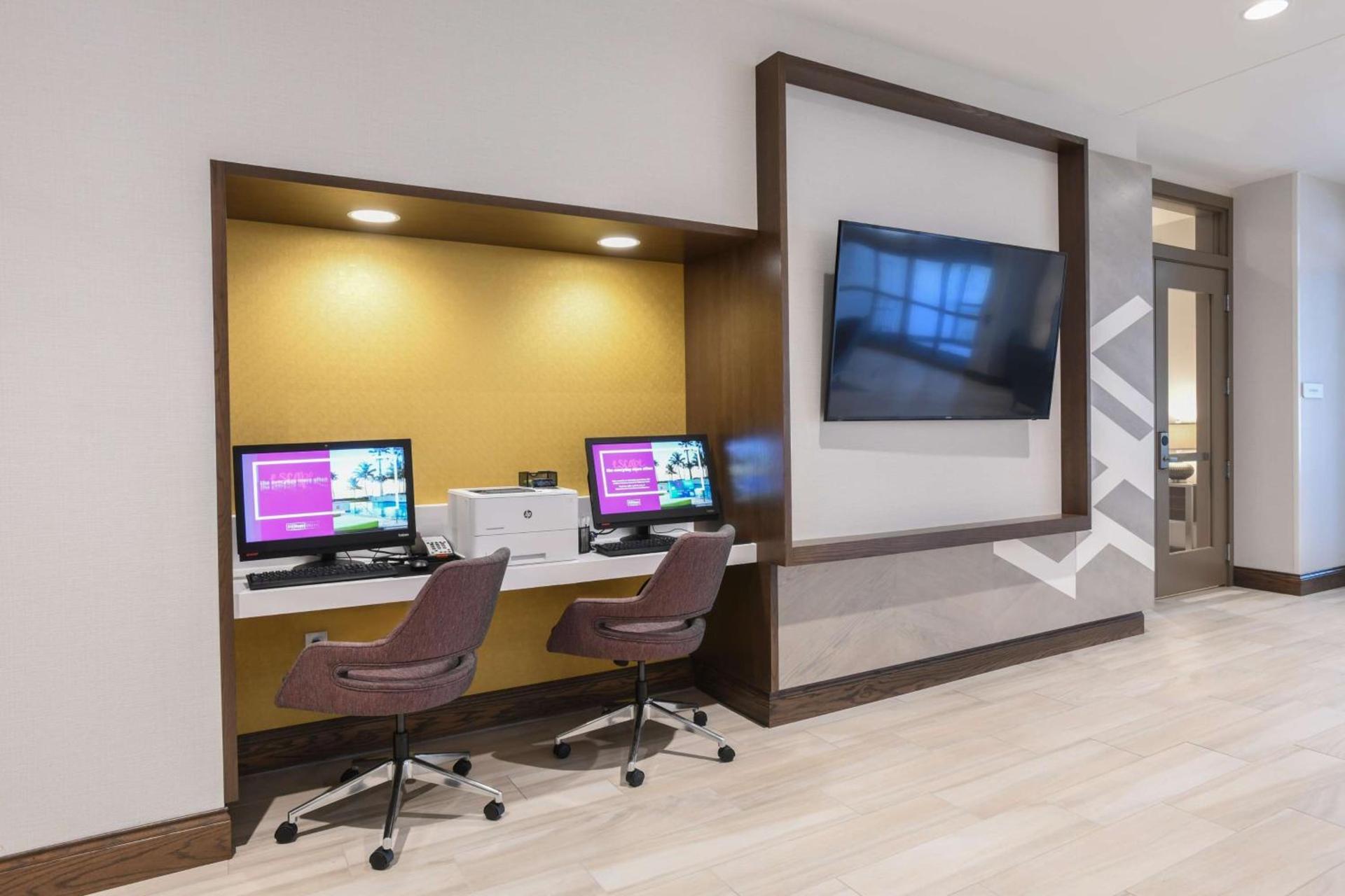 Hilton Garden Inn Cincinnati Midtown photo 62