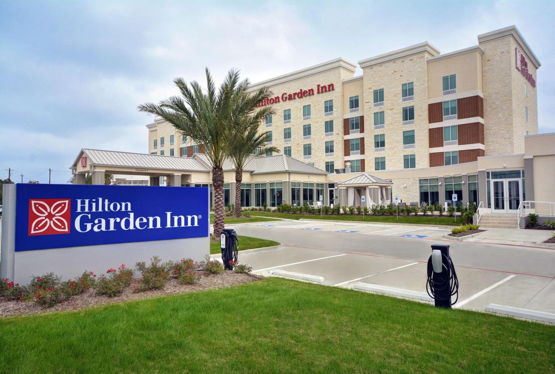 Hilton Garden Inn Houston Hobby Airport photo 1