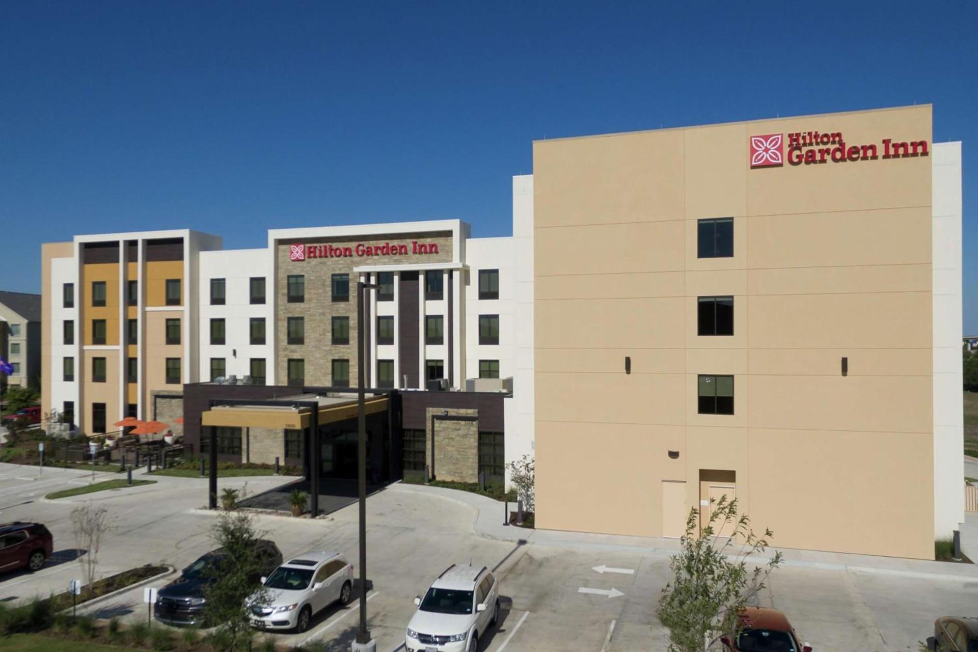Hilton Garden Inn Waco photo 2