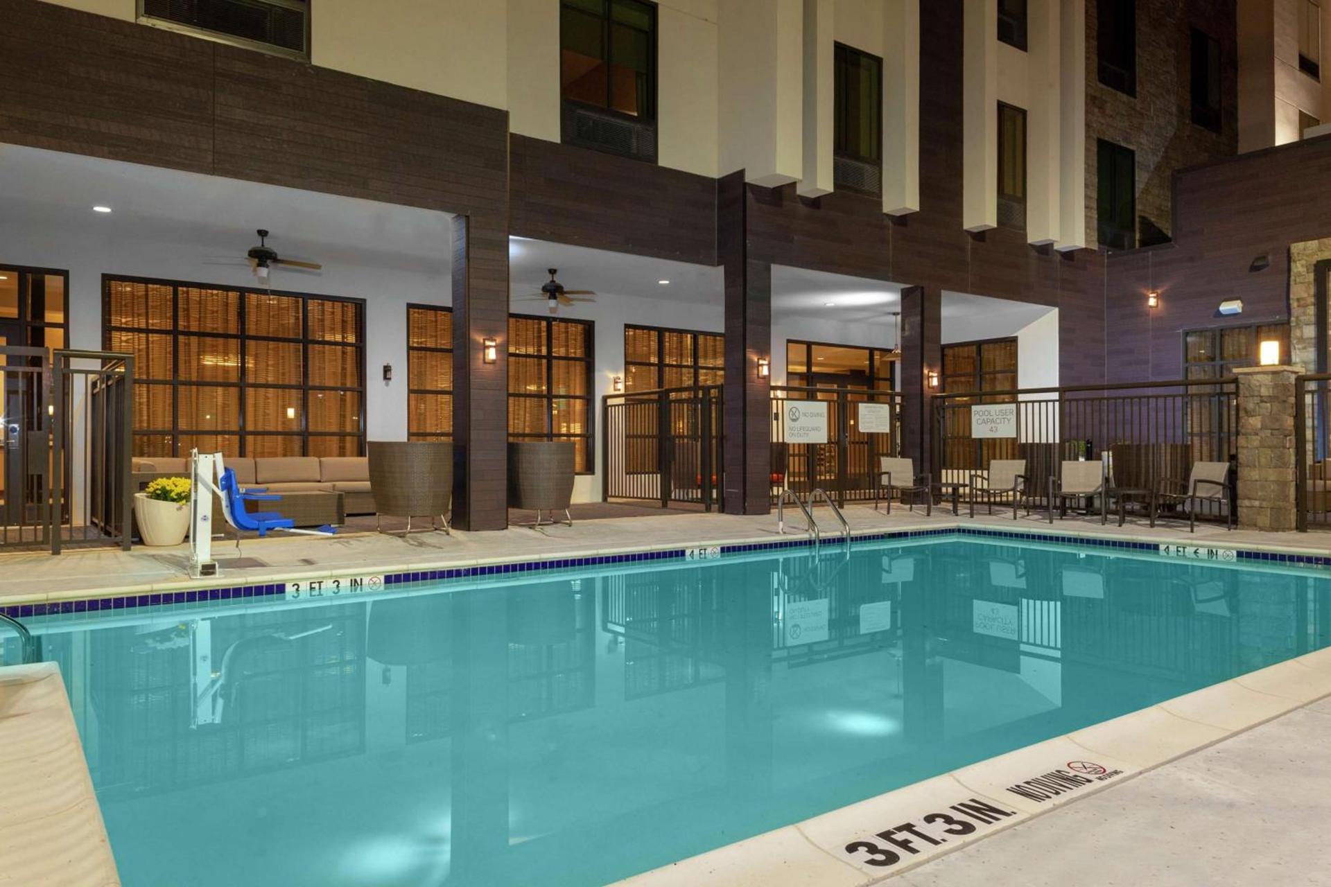 Hilton Garden Inn Waco photo 8