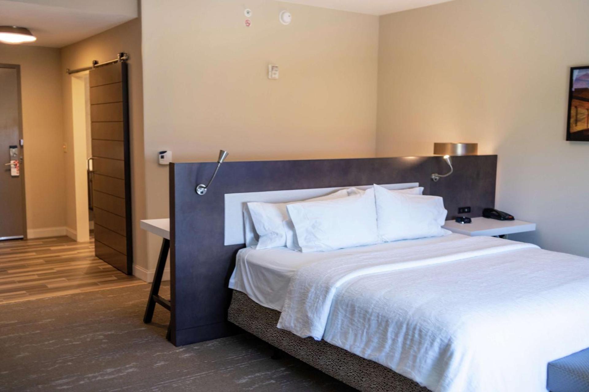 Hilton Garden Inn Waco photo 15