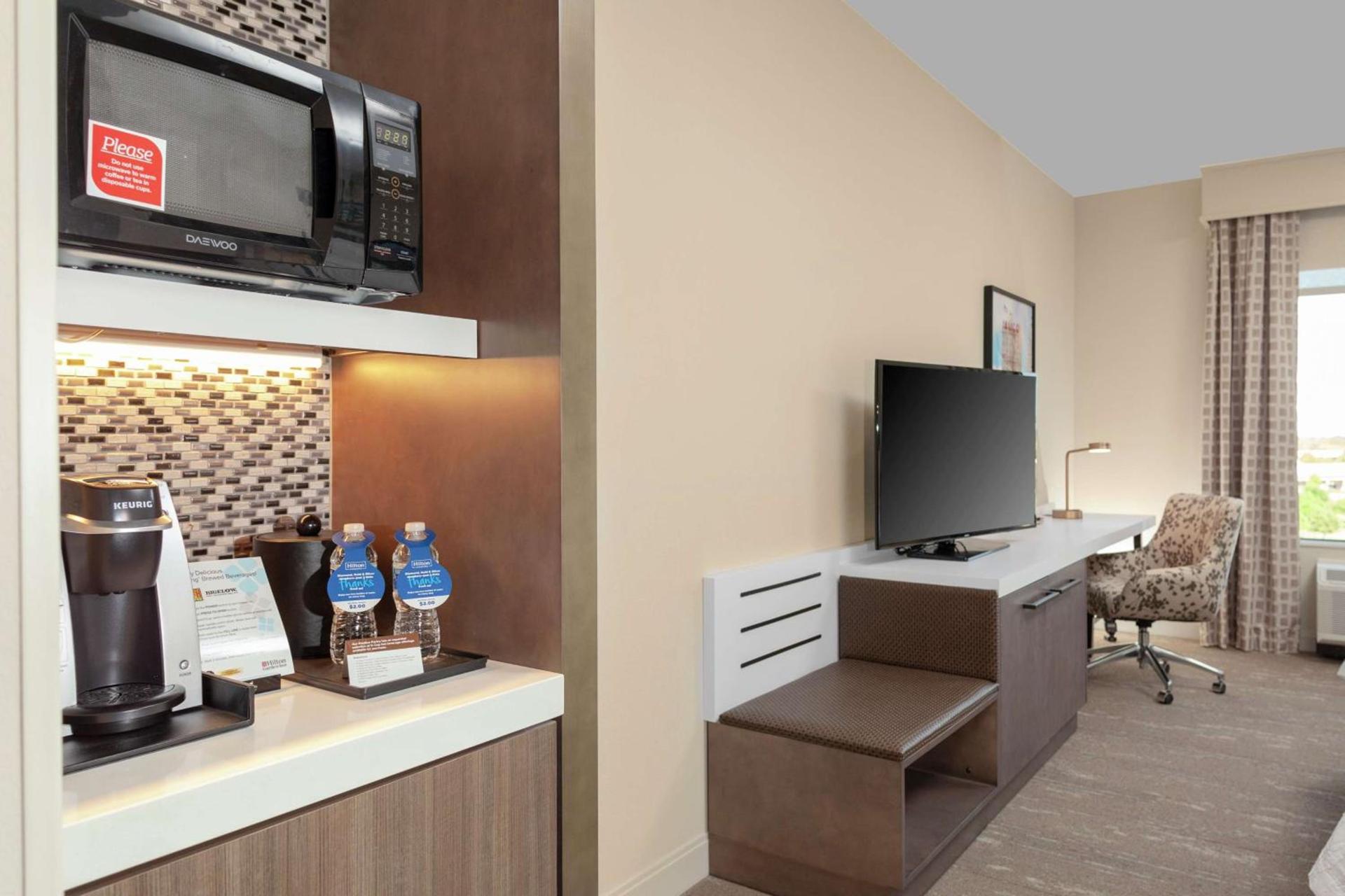 Hilton Garden Inn Waco photo 22