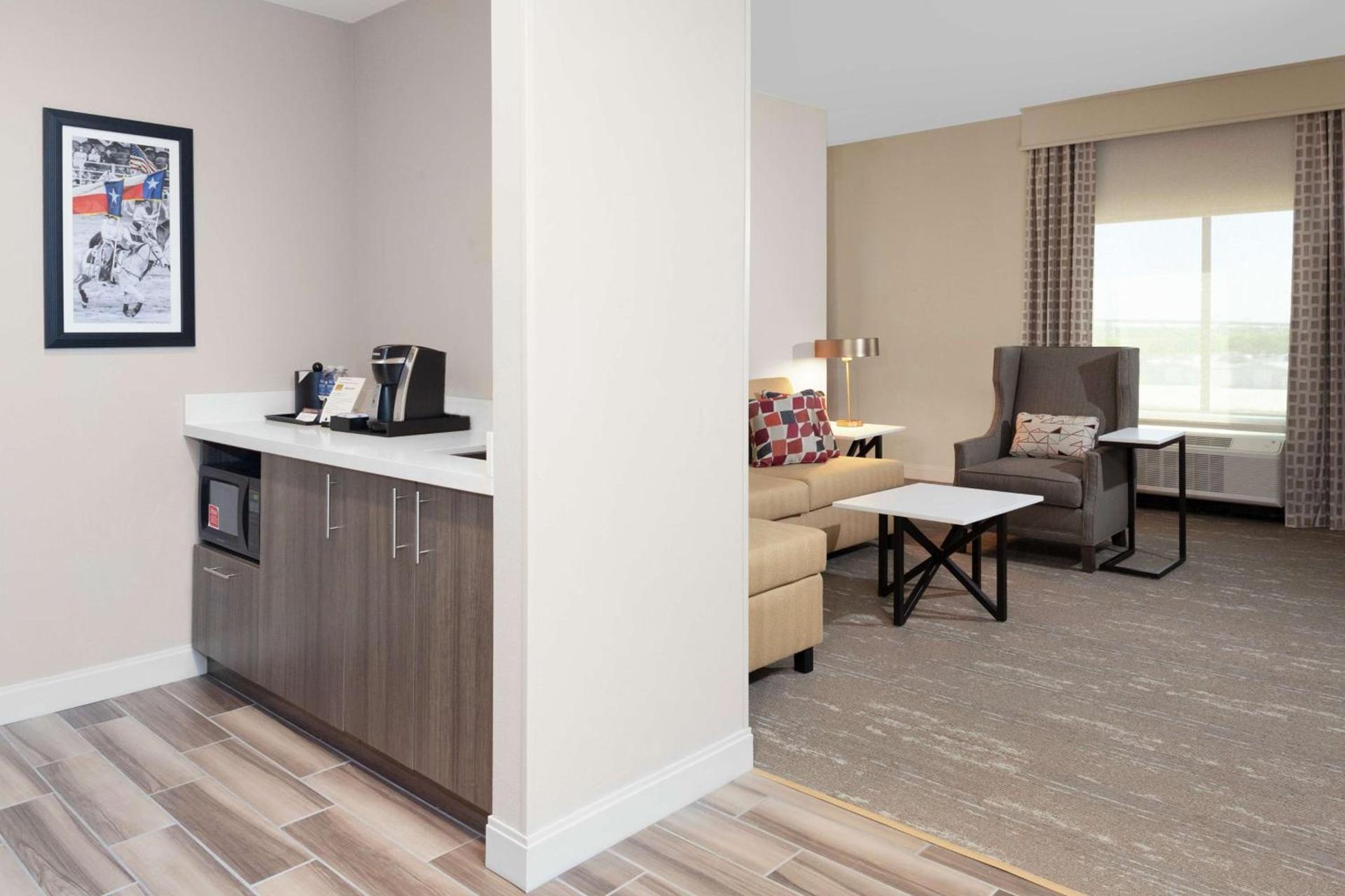 Hilton Garden Inn Waco photo 24