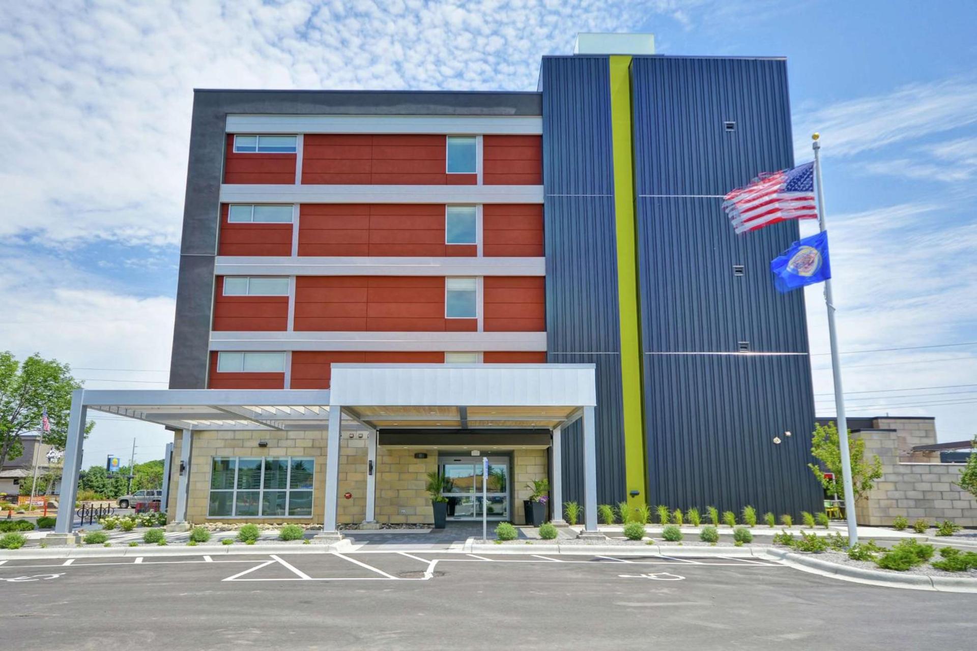 Home2 Suites By Hilton Plymouth Minneapolis photo 3