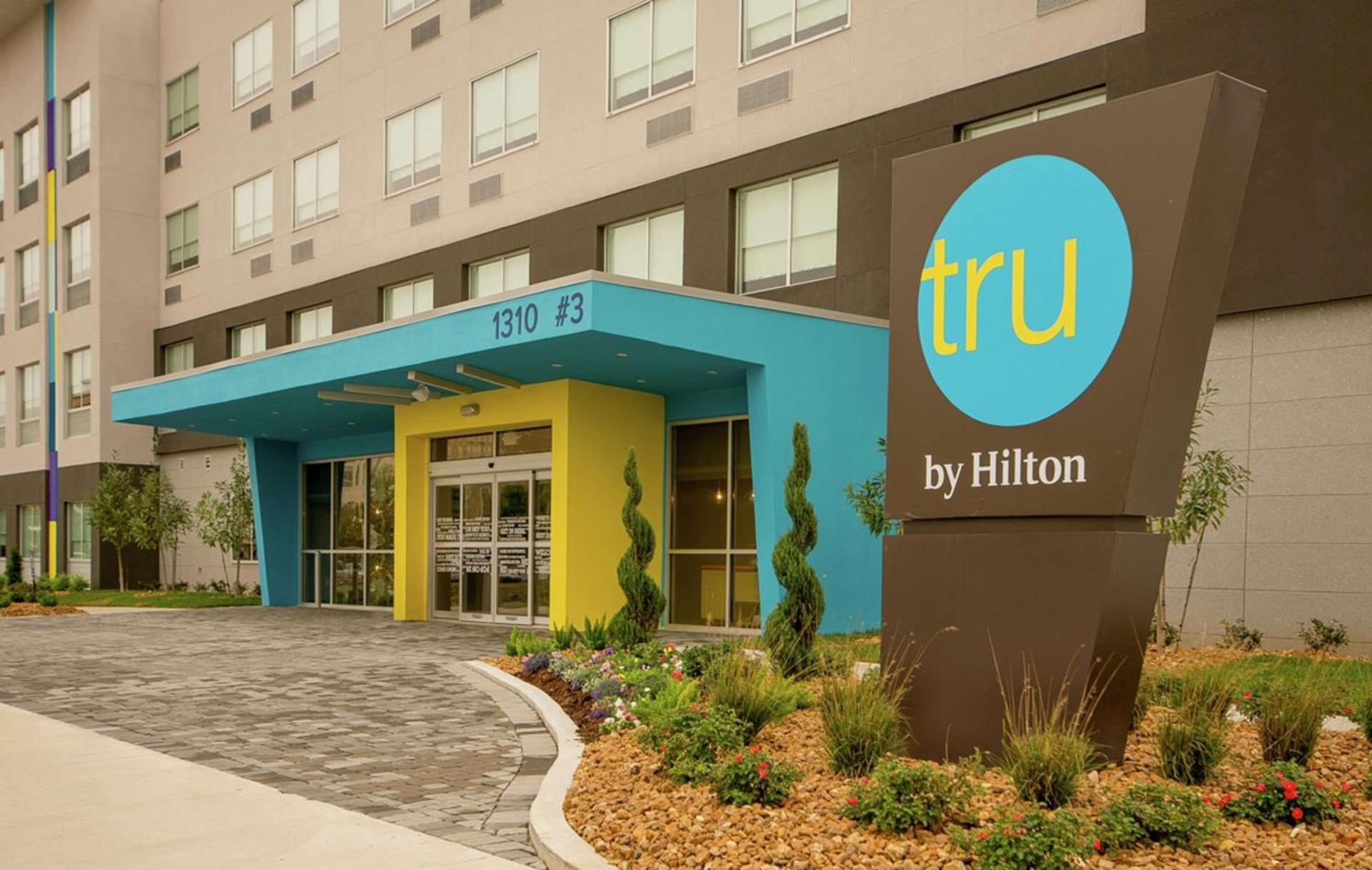 Tru by Hilton Lafayette River Ranch photo 7