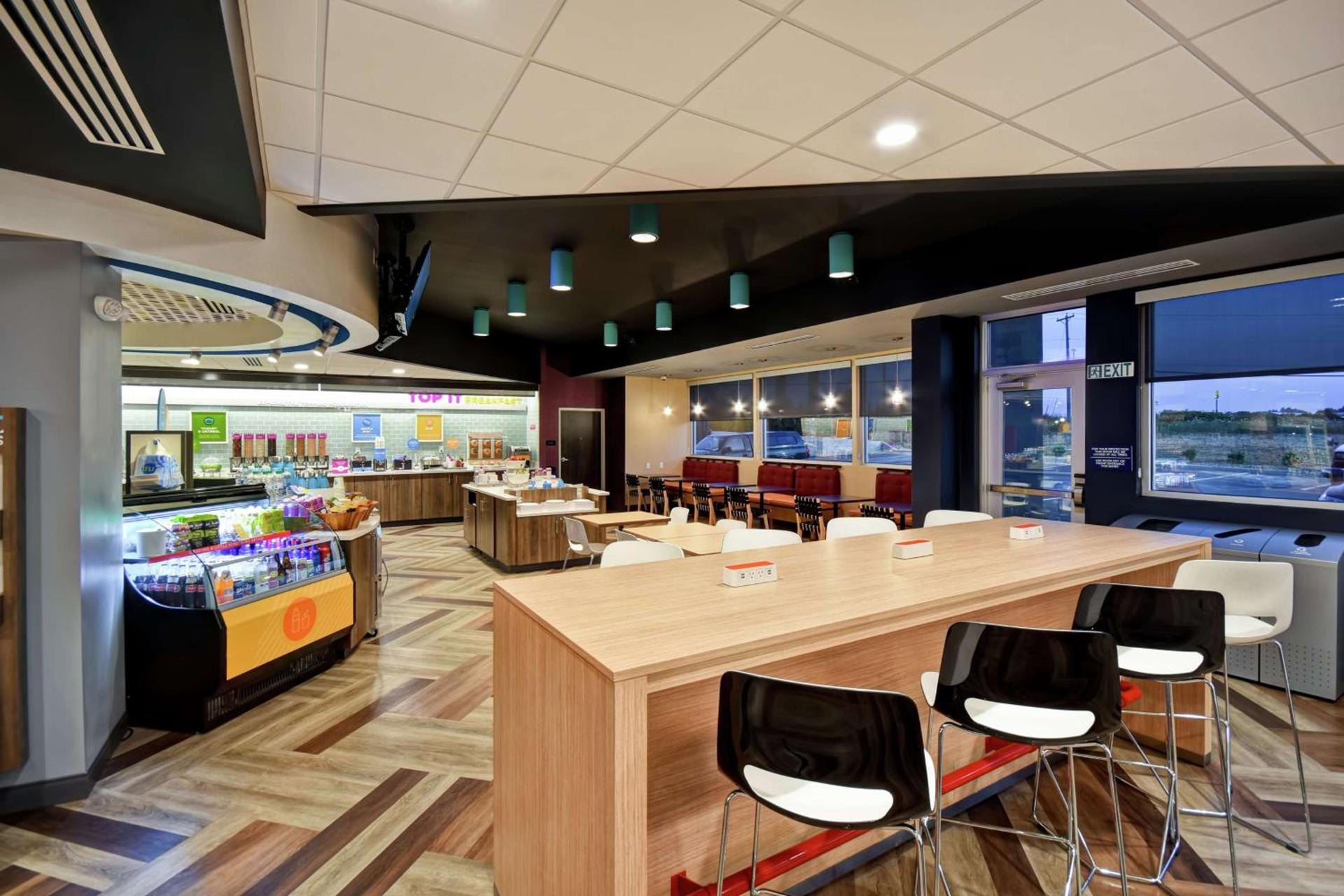 Tru By Hilton Fort Wayne photo 10