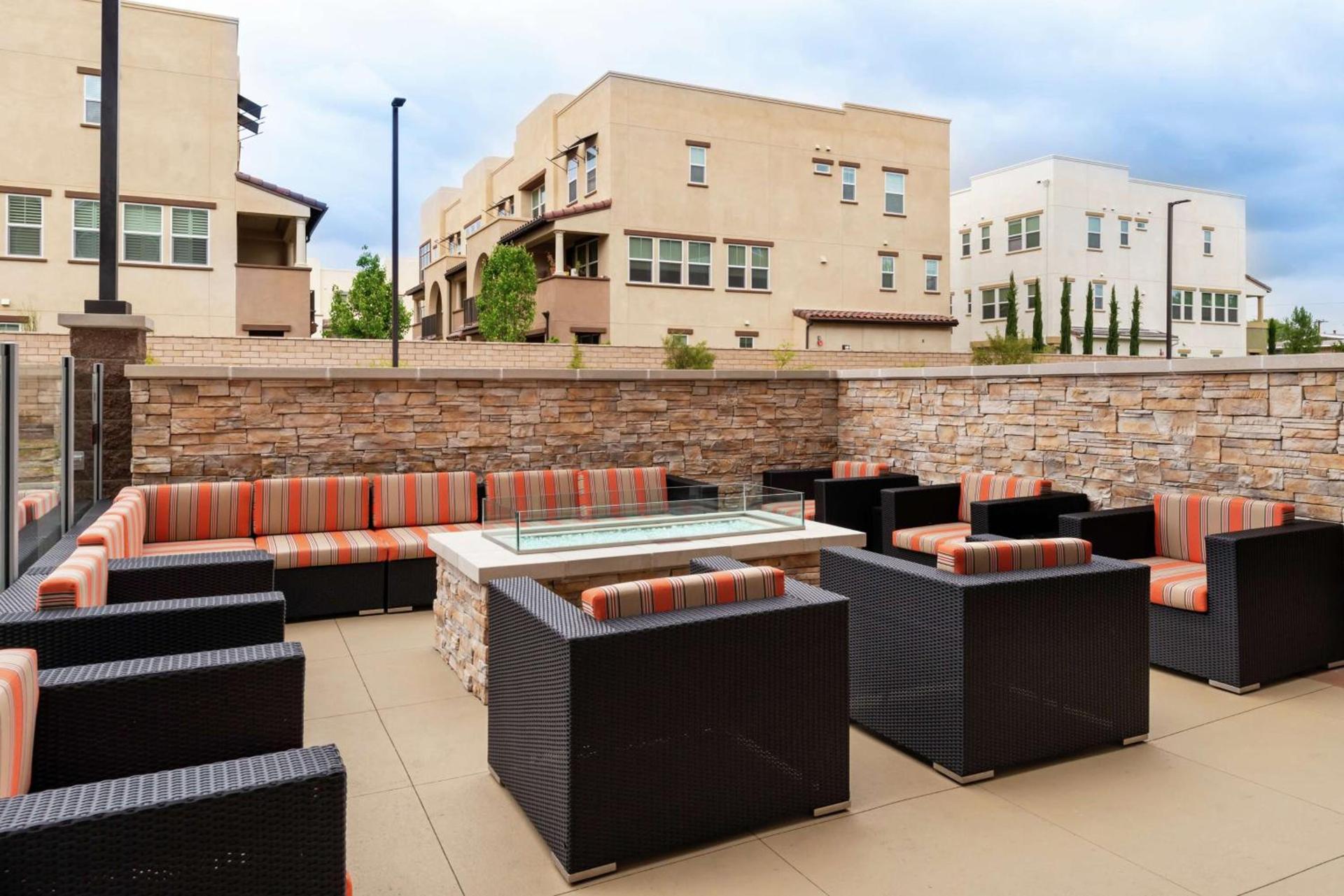 Hampton Inn & Suites Buena Park photo 4
