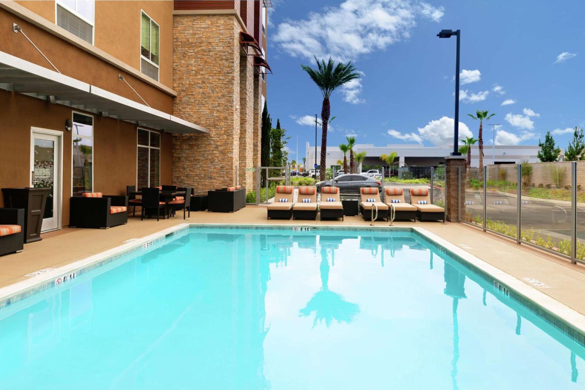 Hampton Inn & Suites Buena Park photo 11
