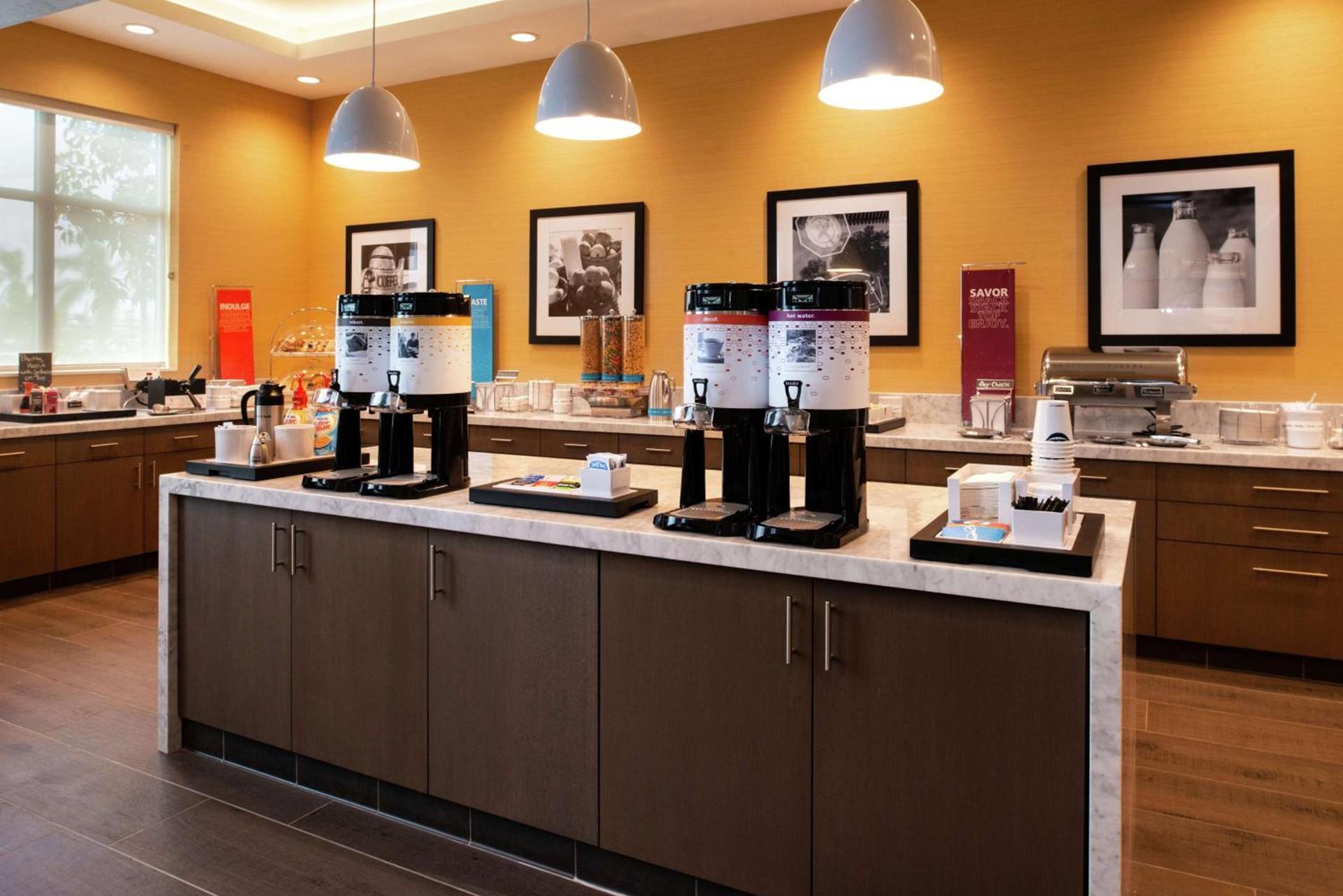 Hampton Inn & Suites Buena Park photo 16