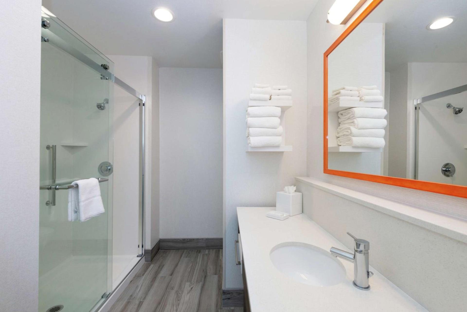 Hampton Inn & Suites Buena Park photo 44